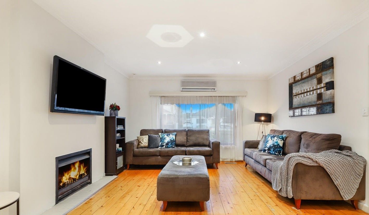 9 Ashkanasy Avenue, Pascoe Vale, VIC 3044