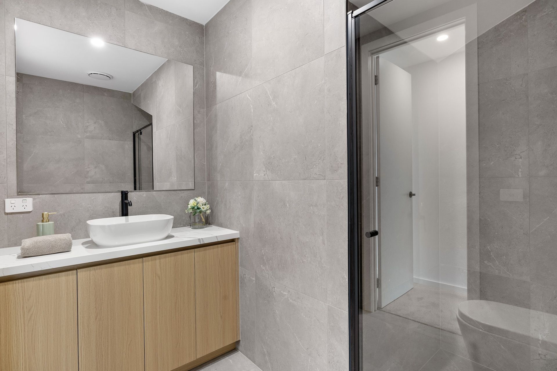 2D Dora Avenue — photo 19 of 25