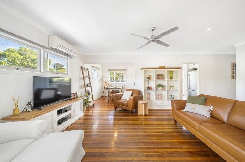 1 Tainton Street, Clontarf, QLD 4019