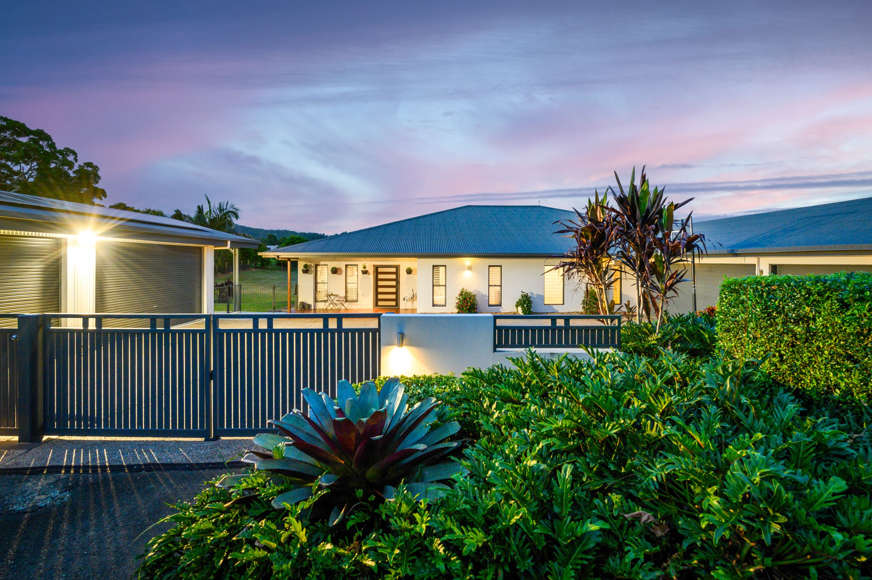 11 Haigh Crescent, Samford Valley QLD 4520