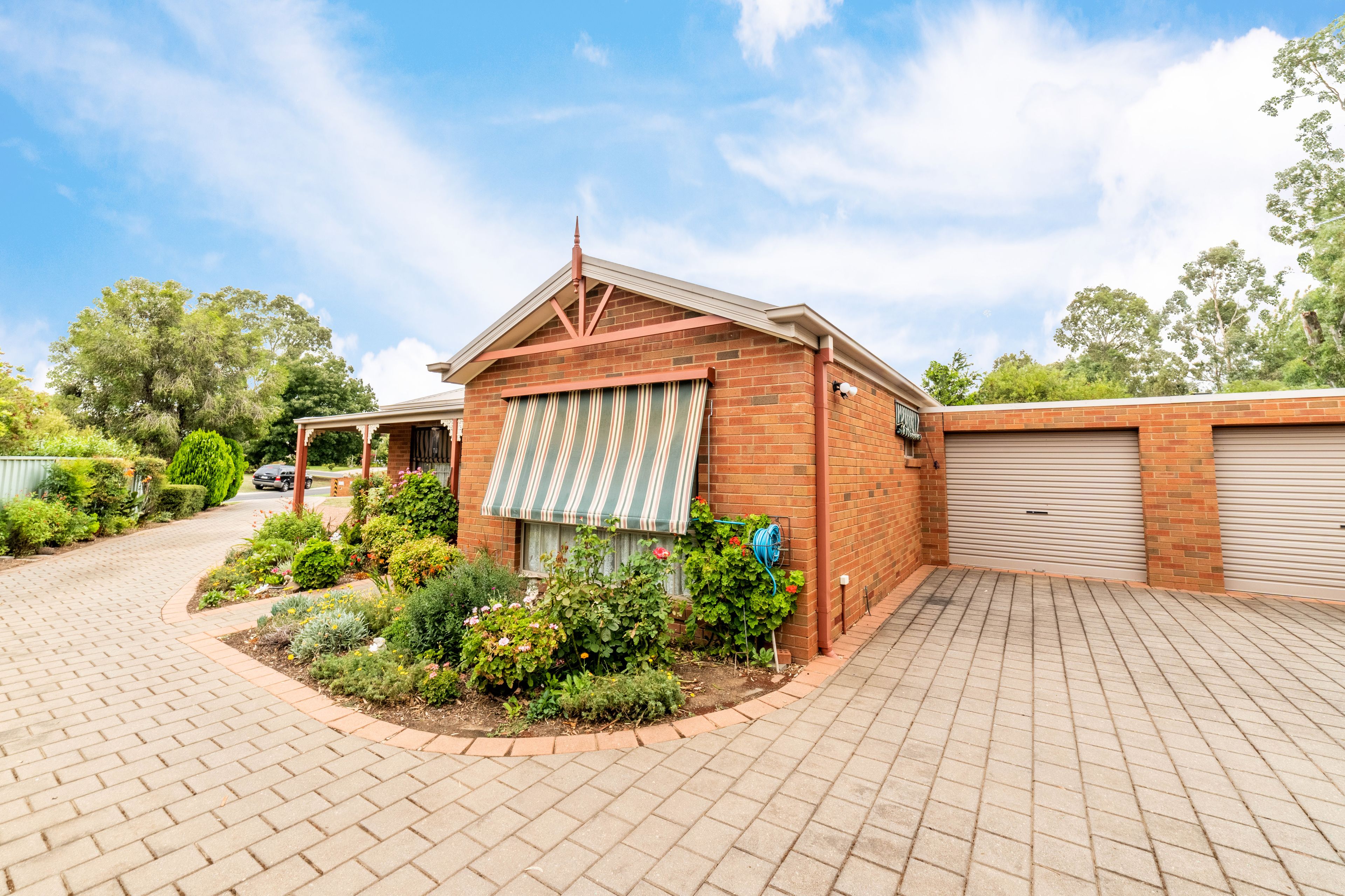 1/9 Laxdale Court, Kangaroo Flat, VIC 3555