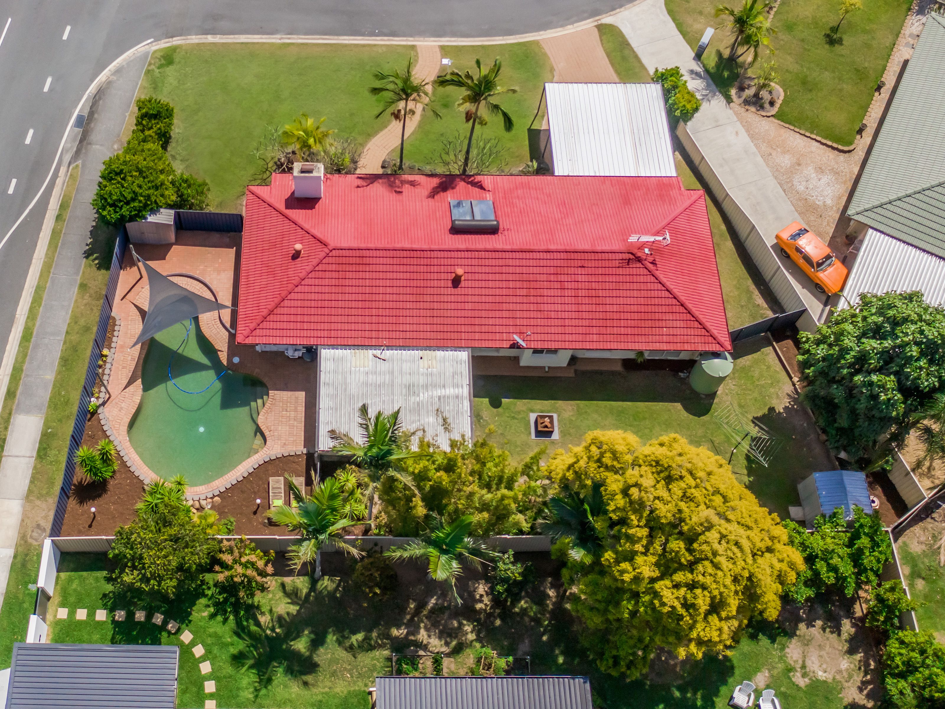 1 Loxton Court, Helensvale, QLD 4212