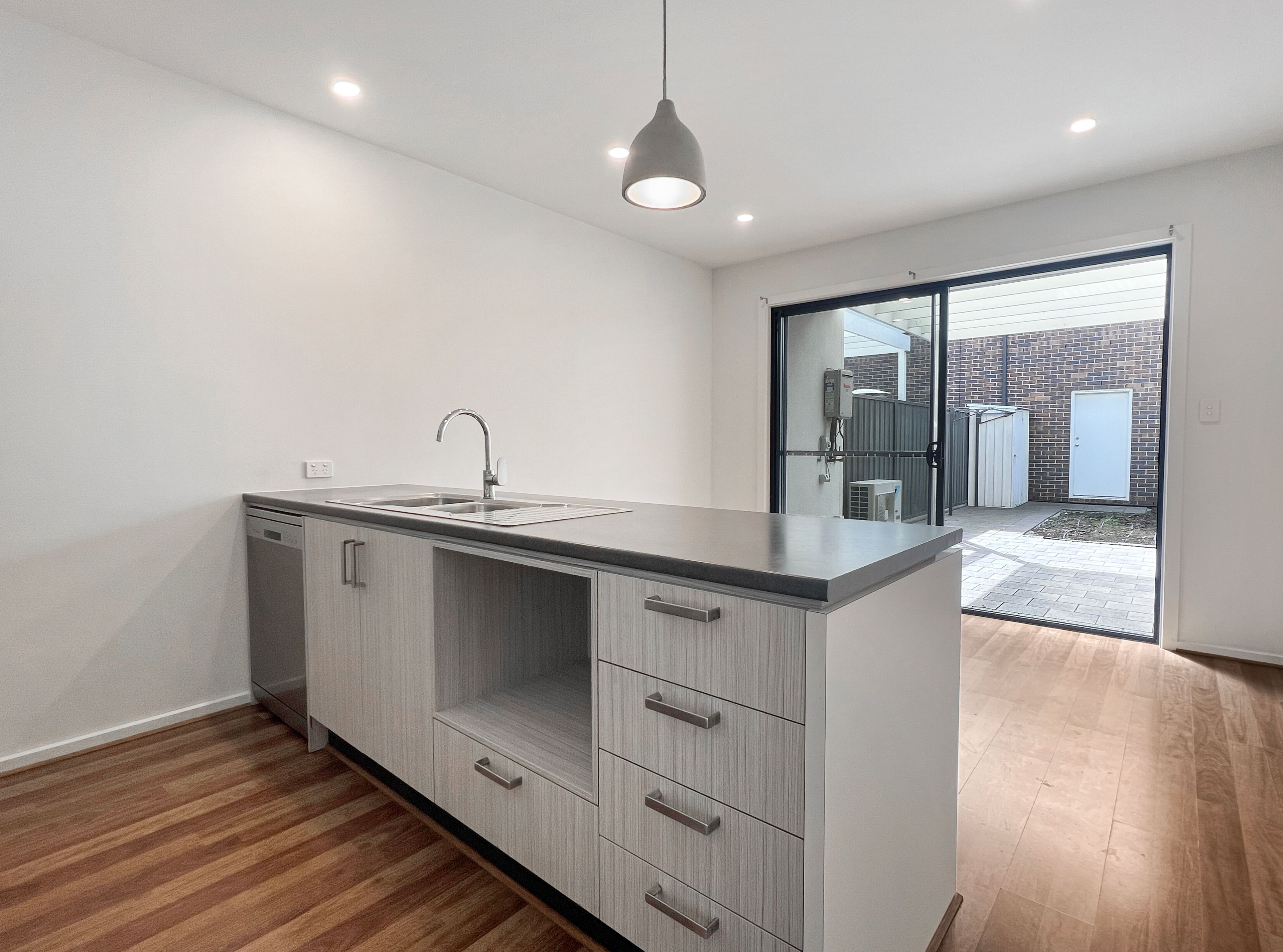 53 Pyers Street — photo 6 of 22
