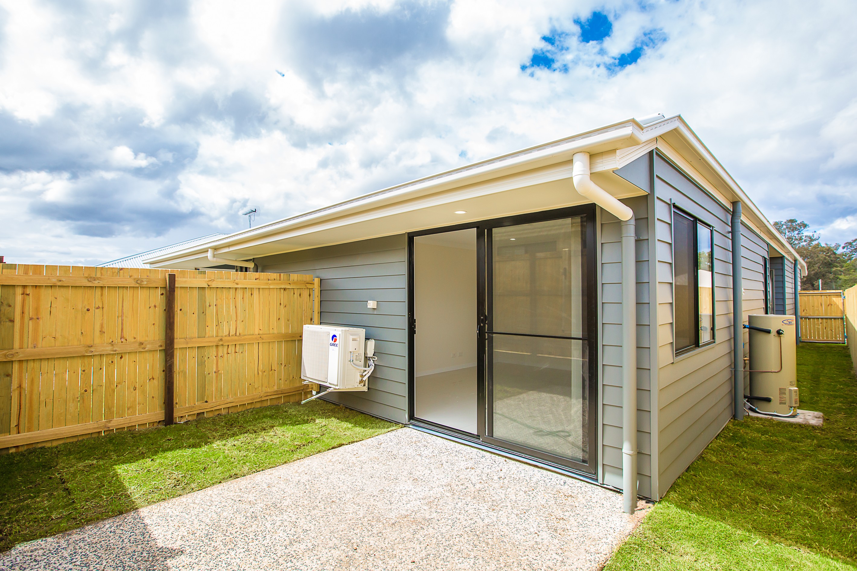 2/31 Kevin Mulroney Drive, Flinders View, QLD 4305