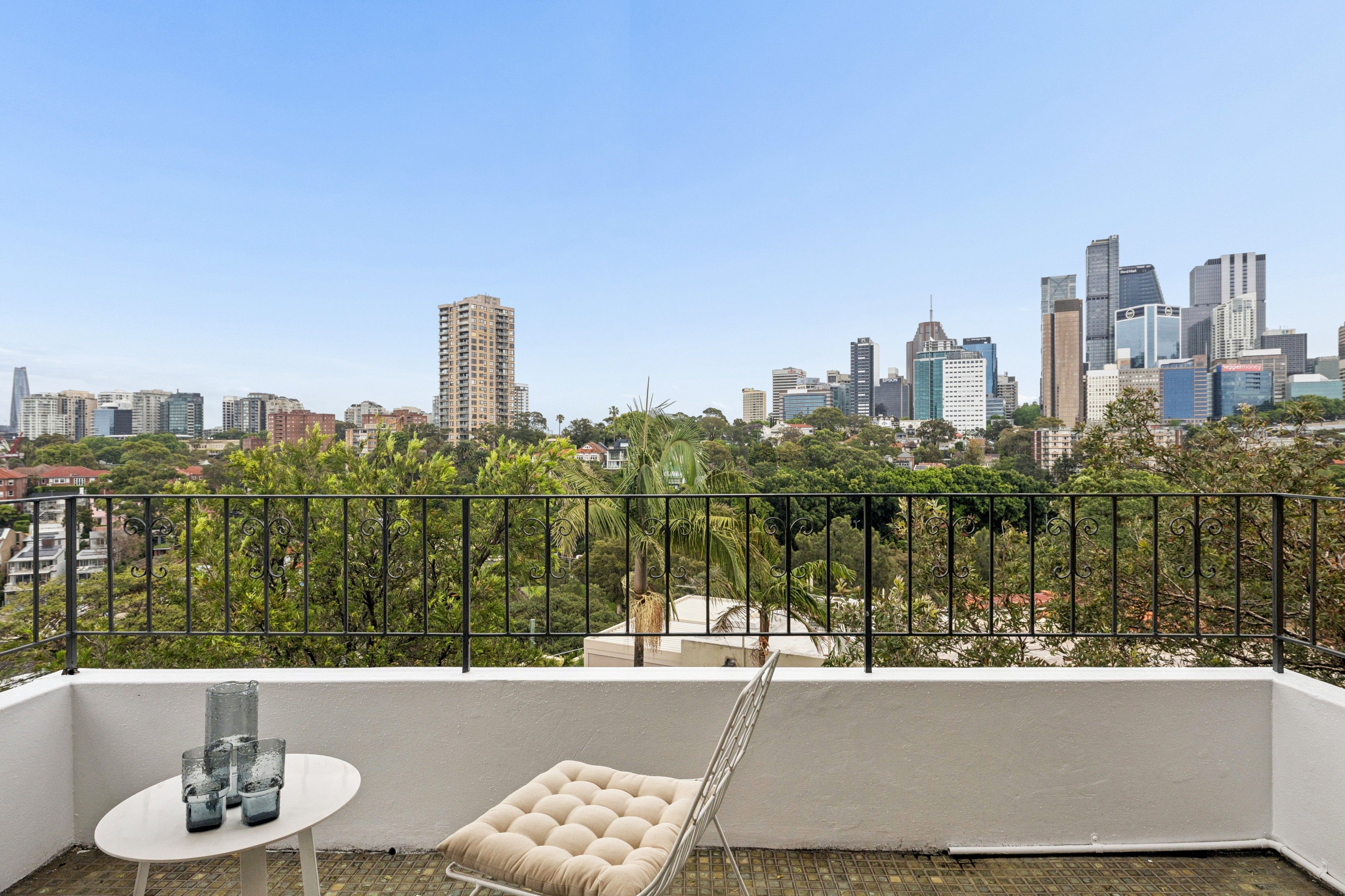 9/6 Ben Boyd Road — photo 6 of 11