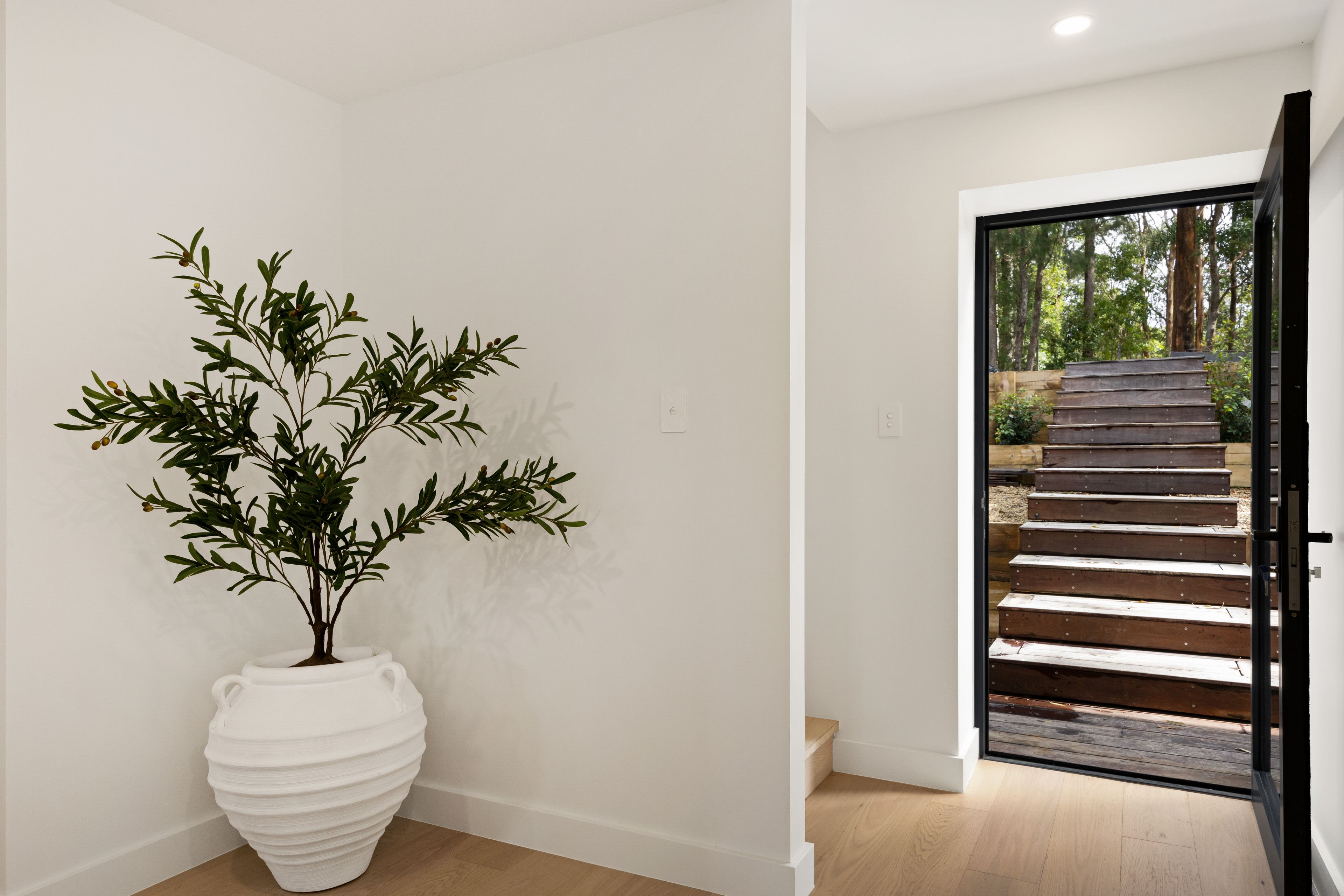 8 Edwin Road — photo 20 of 23