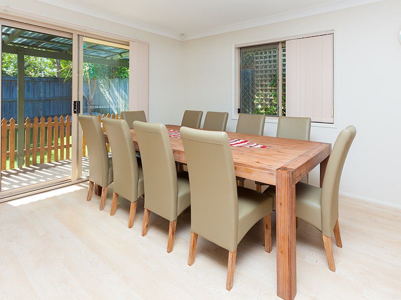 4 Glorious Way, Forest Lake, QLD 4078
