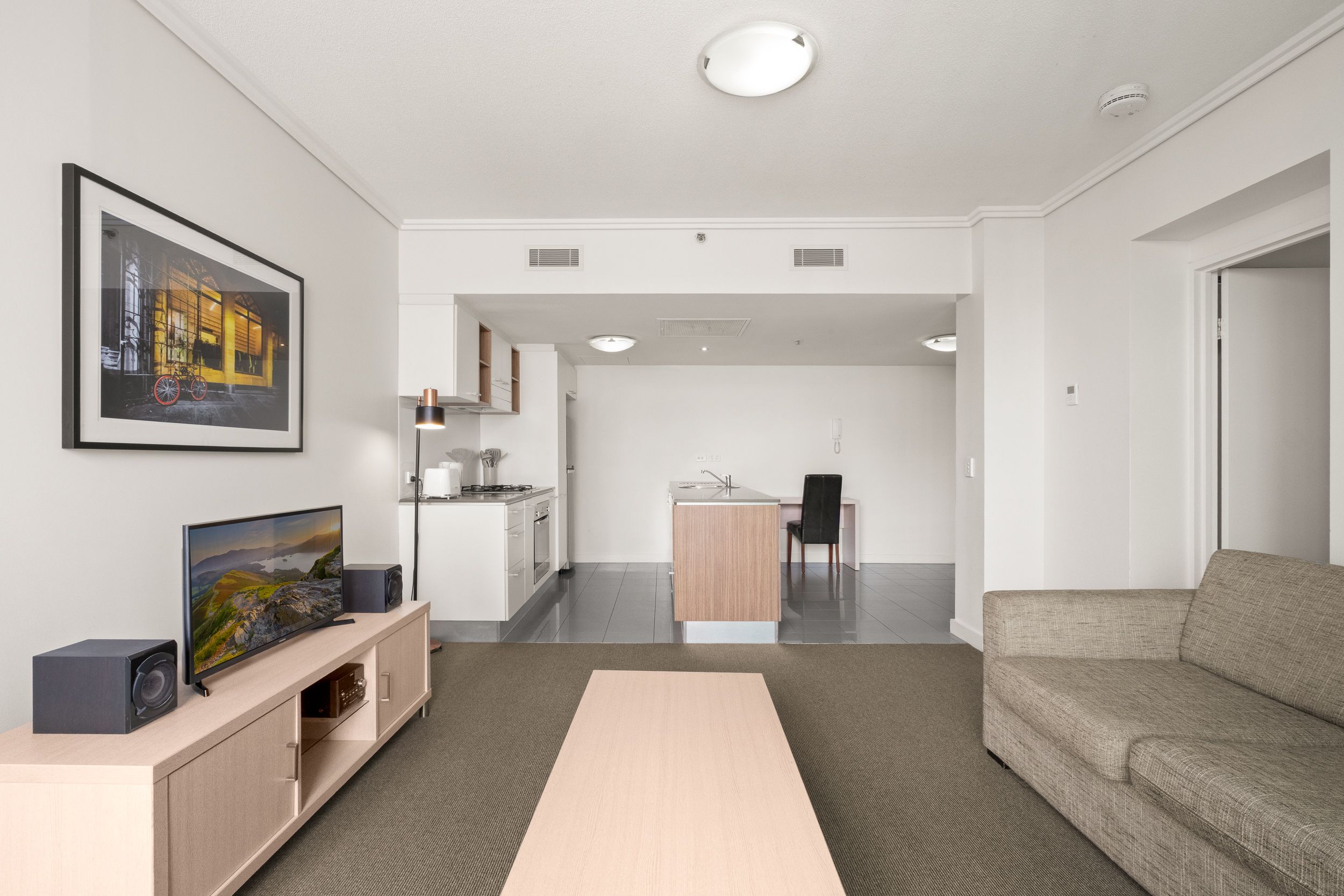 3209/128 Charlotte Street — photo 3 of 20
