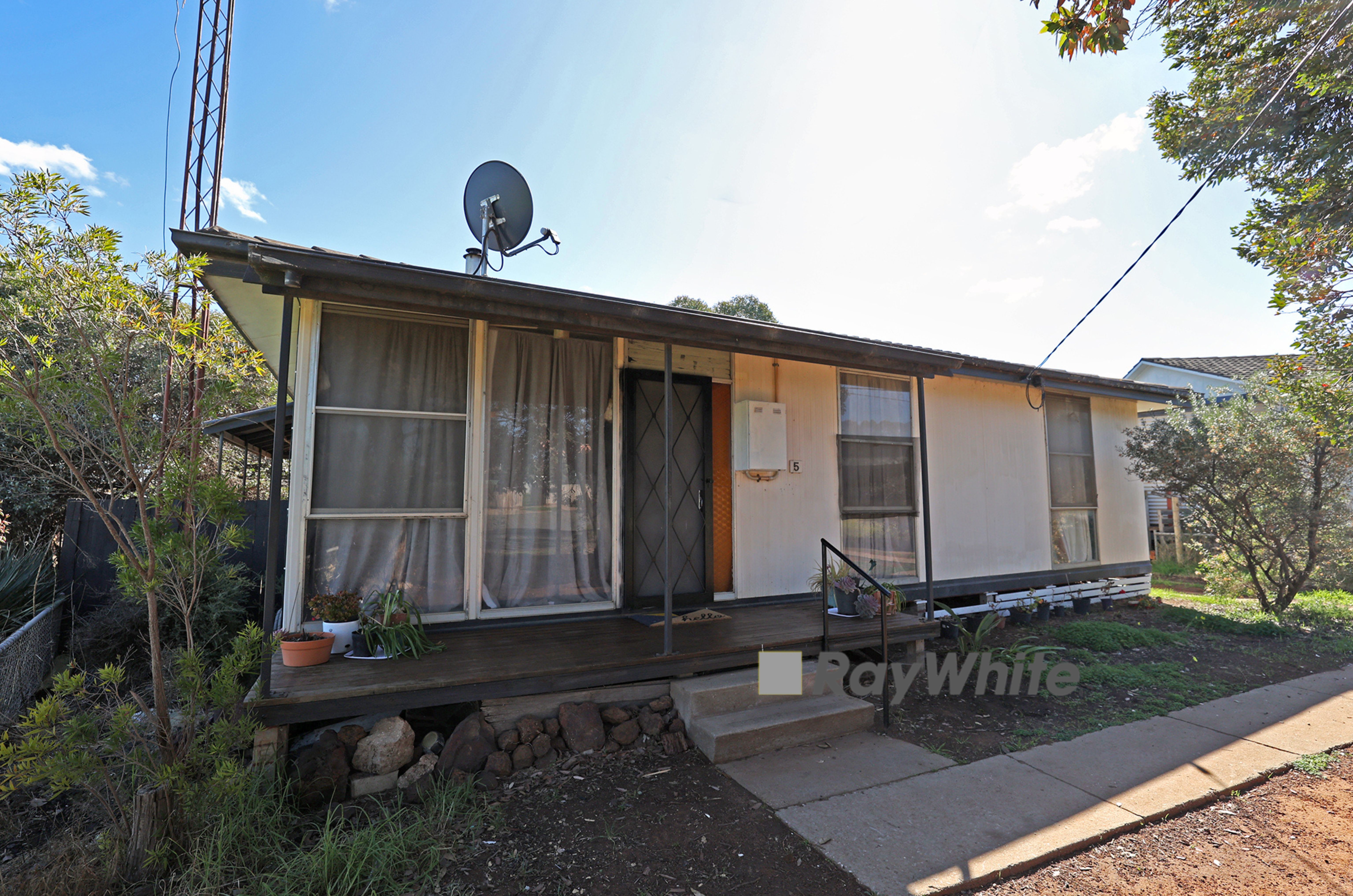 5 Vine Court, Ouyen, VIC 3490 Sold House Ray White Mildura