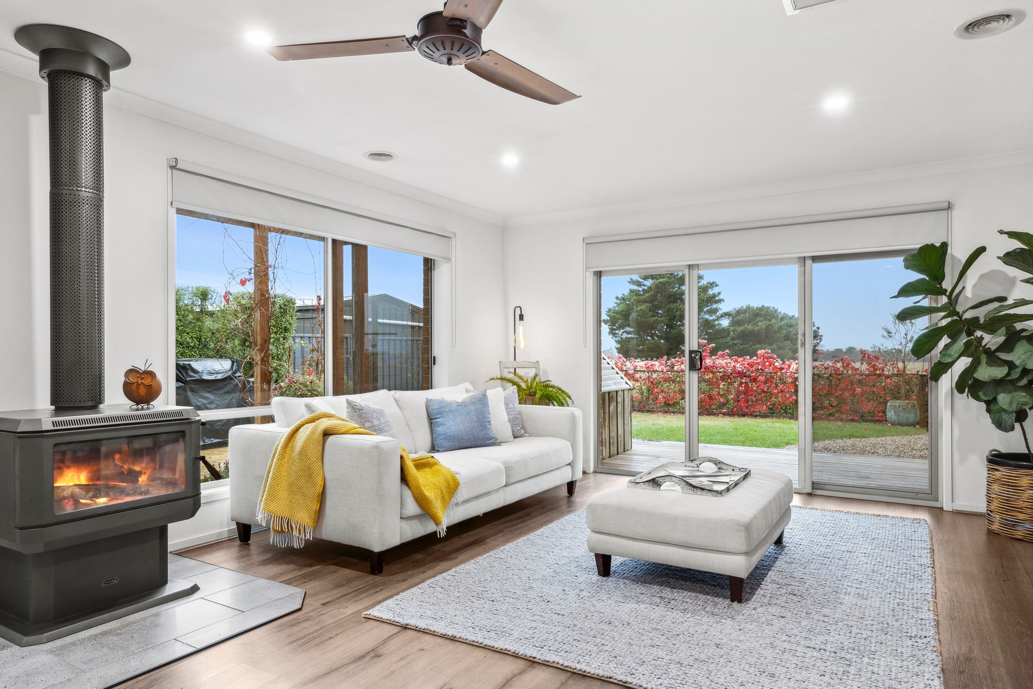 4 Lauder Place, Romsey, VIC 3434 House for Sale Ray White Romsey