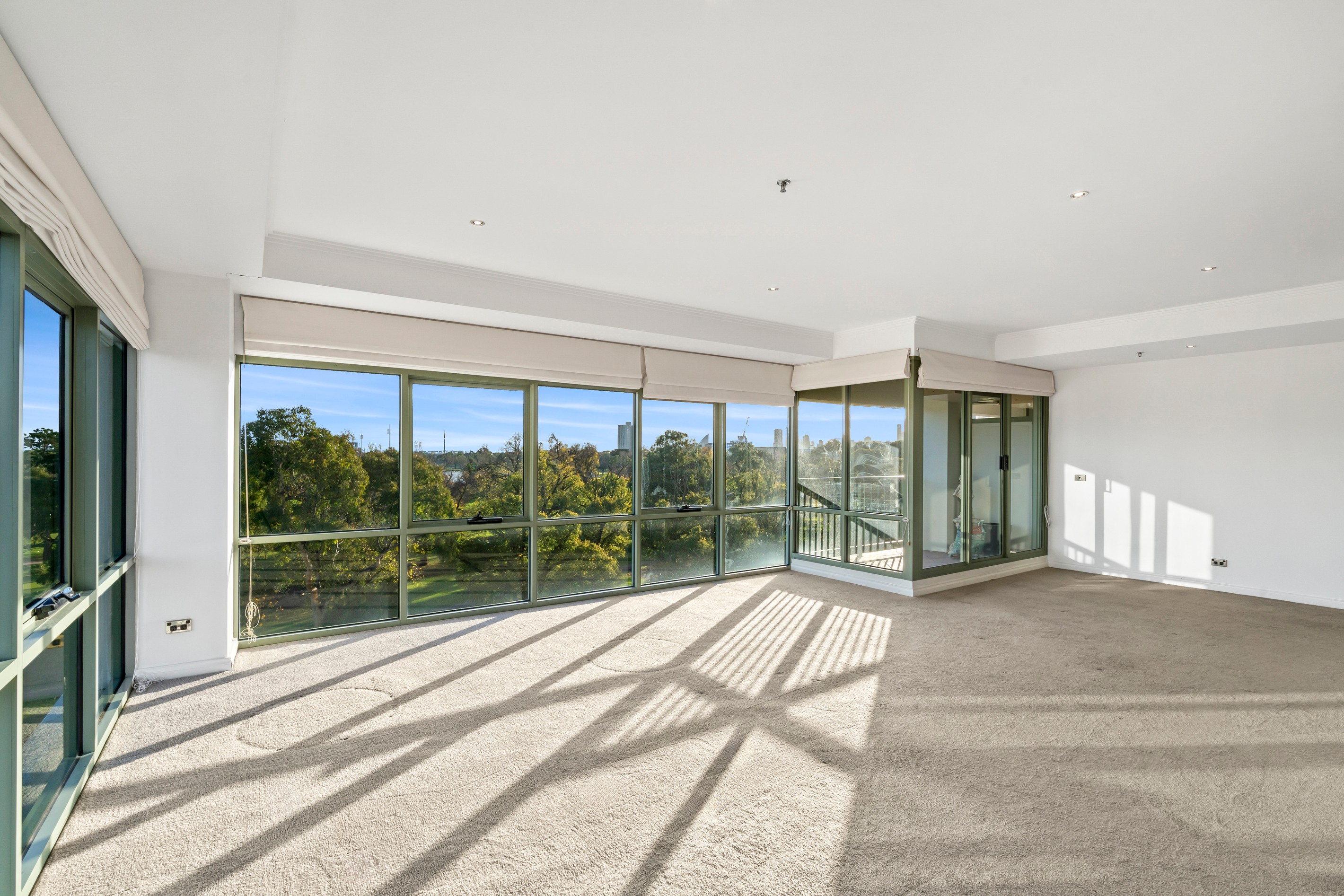 402/15 Queens Road, Melbourne, VIC 3004