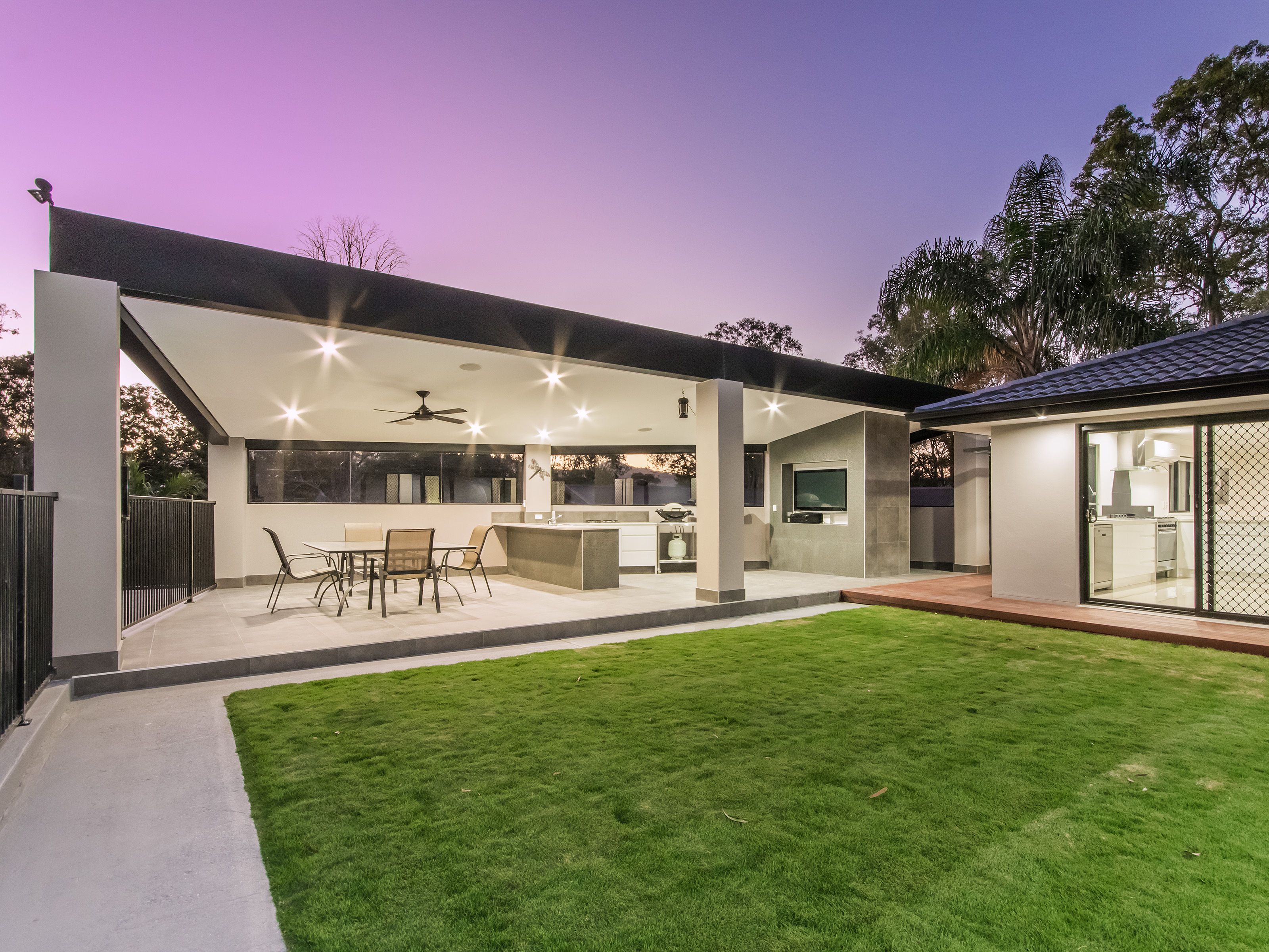 2 Campaspie Court, Oxenford, QLD 4210
