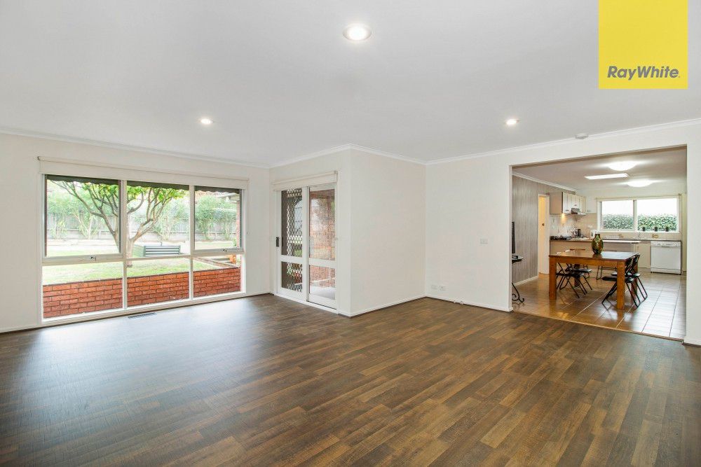 6 Cootamundra Drive, Wheelers Hill, VIC 3150