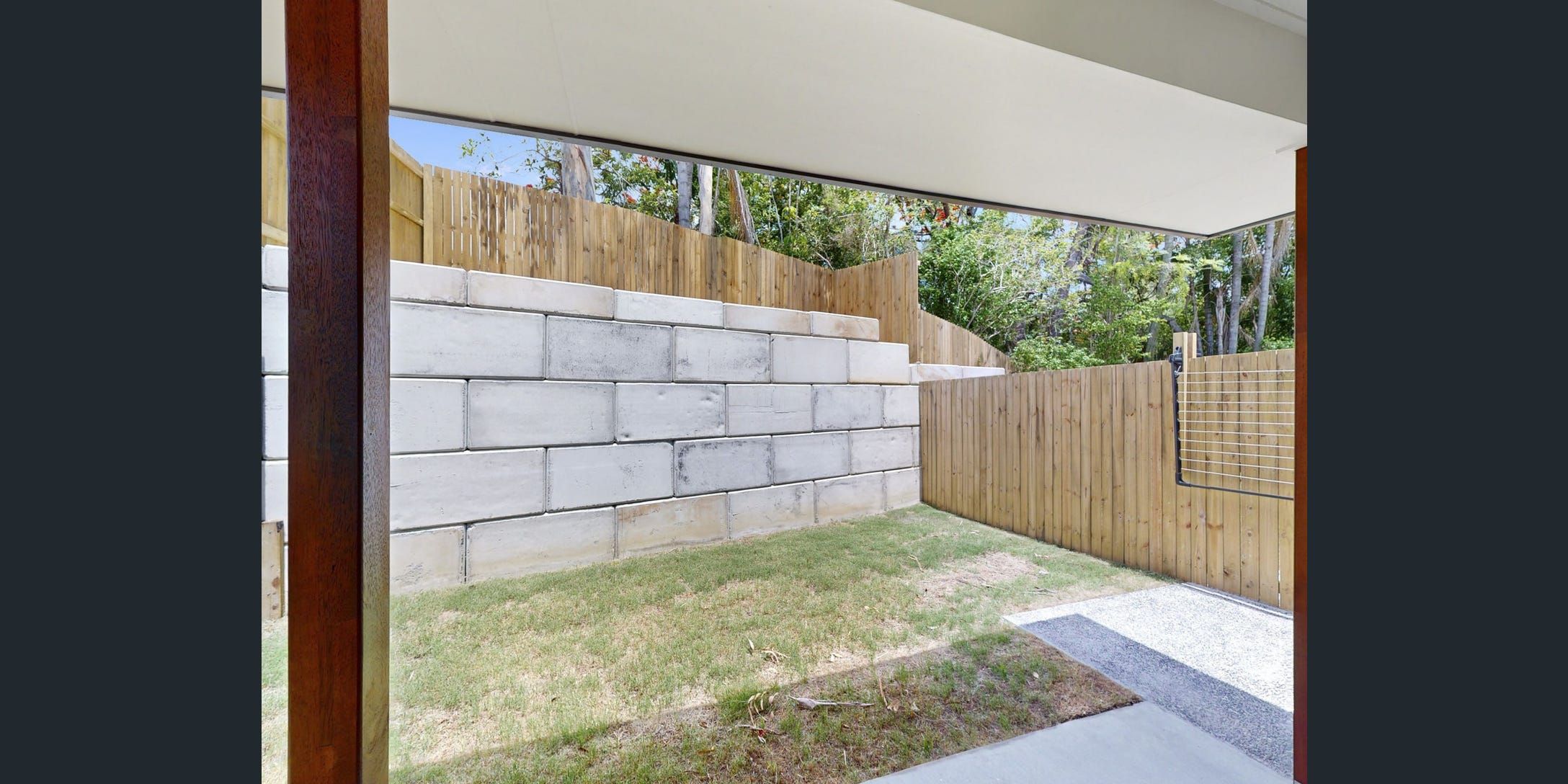 2/5 Savannah Court — photo 11 of 11
