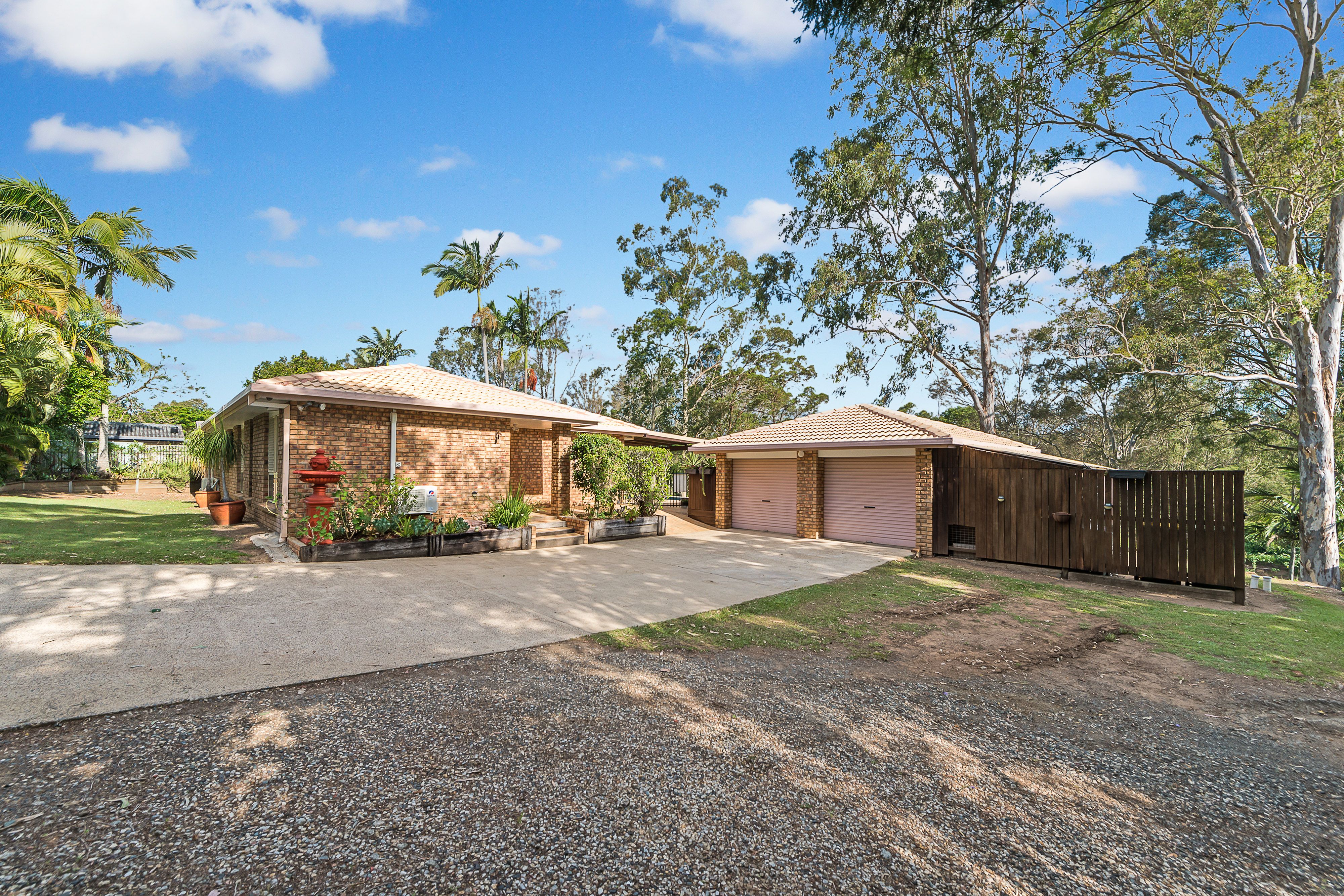 41 Illawong Way, Karana Downs, QLD 4306 Sold Acreage/SemiRural Ray