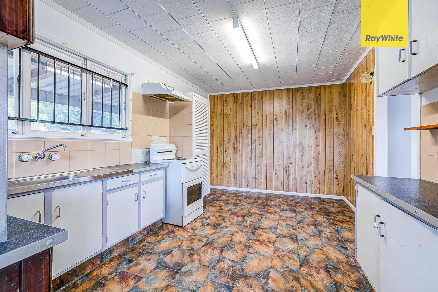 20 Juers Street, Kingston, QLD 4114