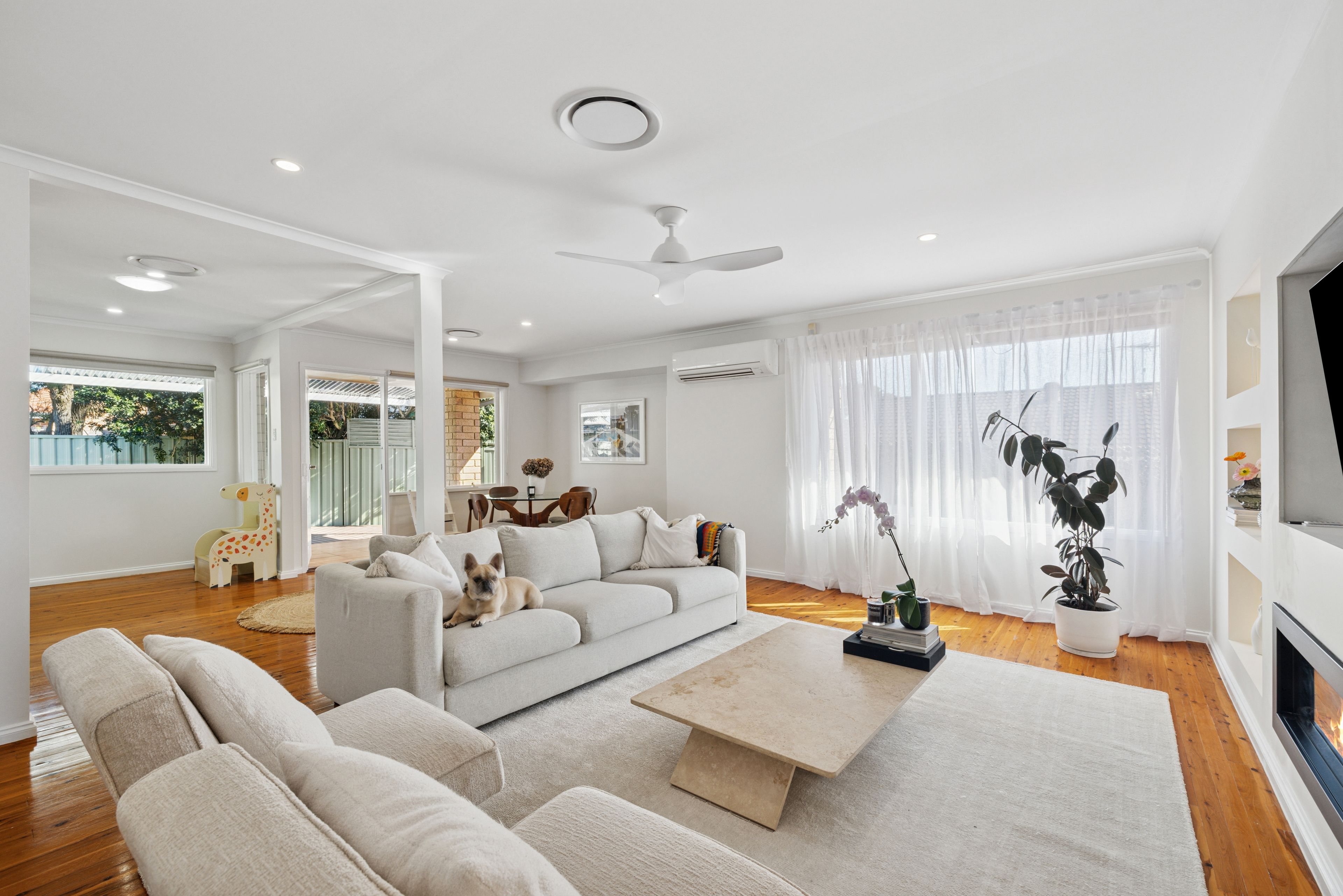 1 Cooradilla Place, Bradbury, NSW 2560