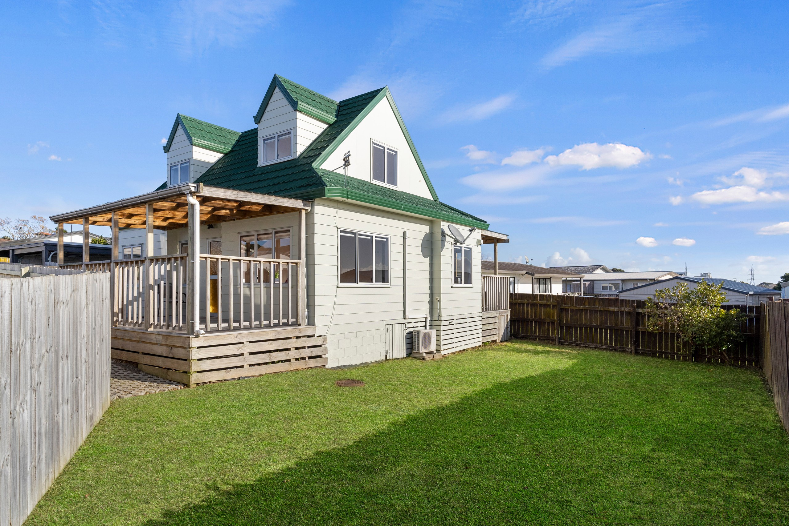2/13 Greenstone Place, Clover Park, Manukau City