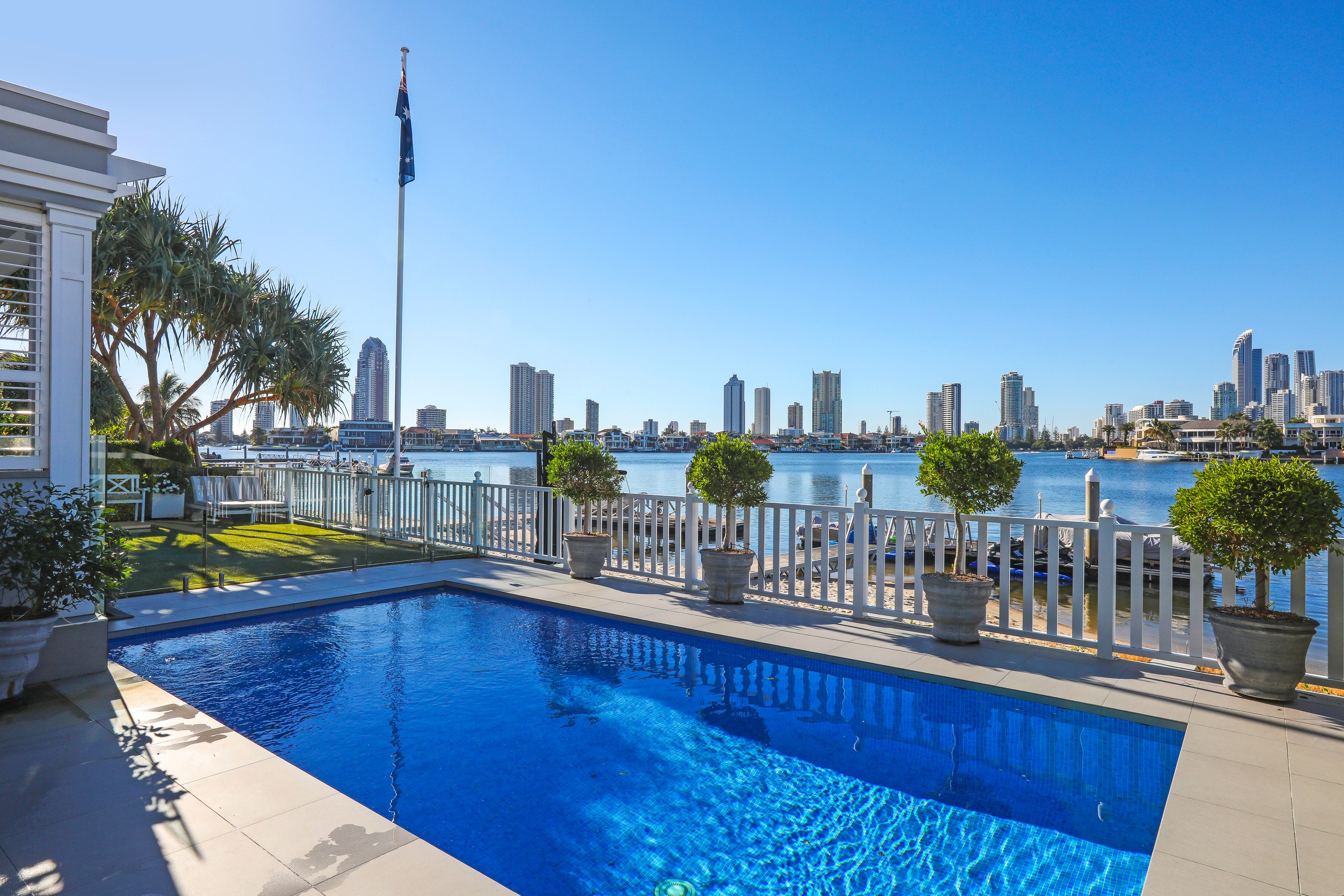 1A Yacht Street, Southport, QLD 4215
