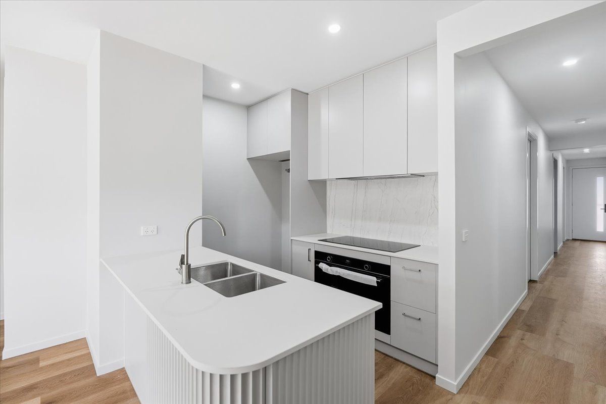 14 Swansea Road, MANOR LAKES, VIC 3024