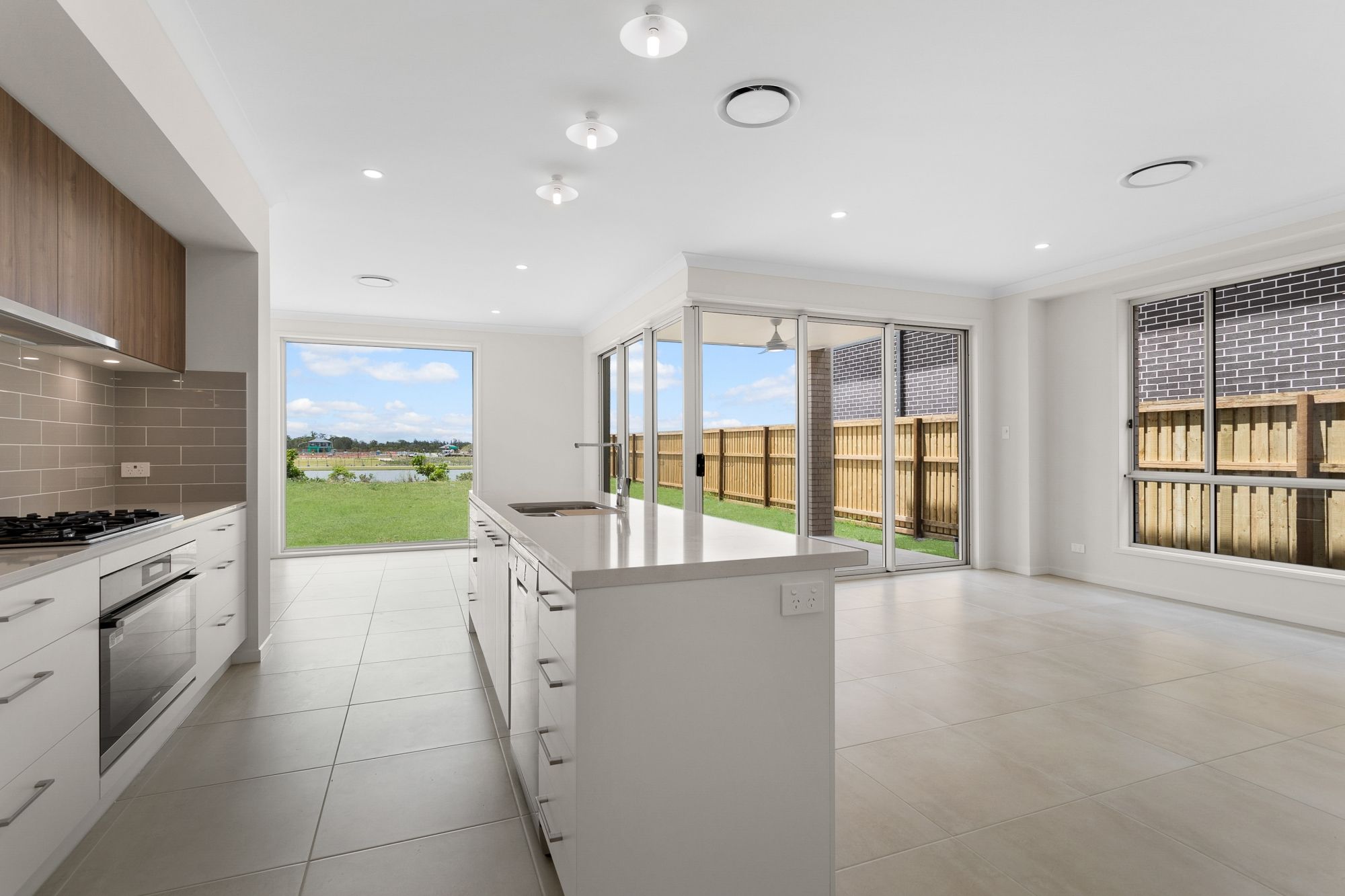 35 Deacon Crescent, Mango Hill, QLD 4509