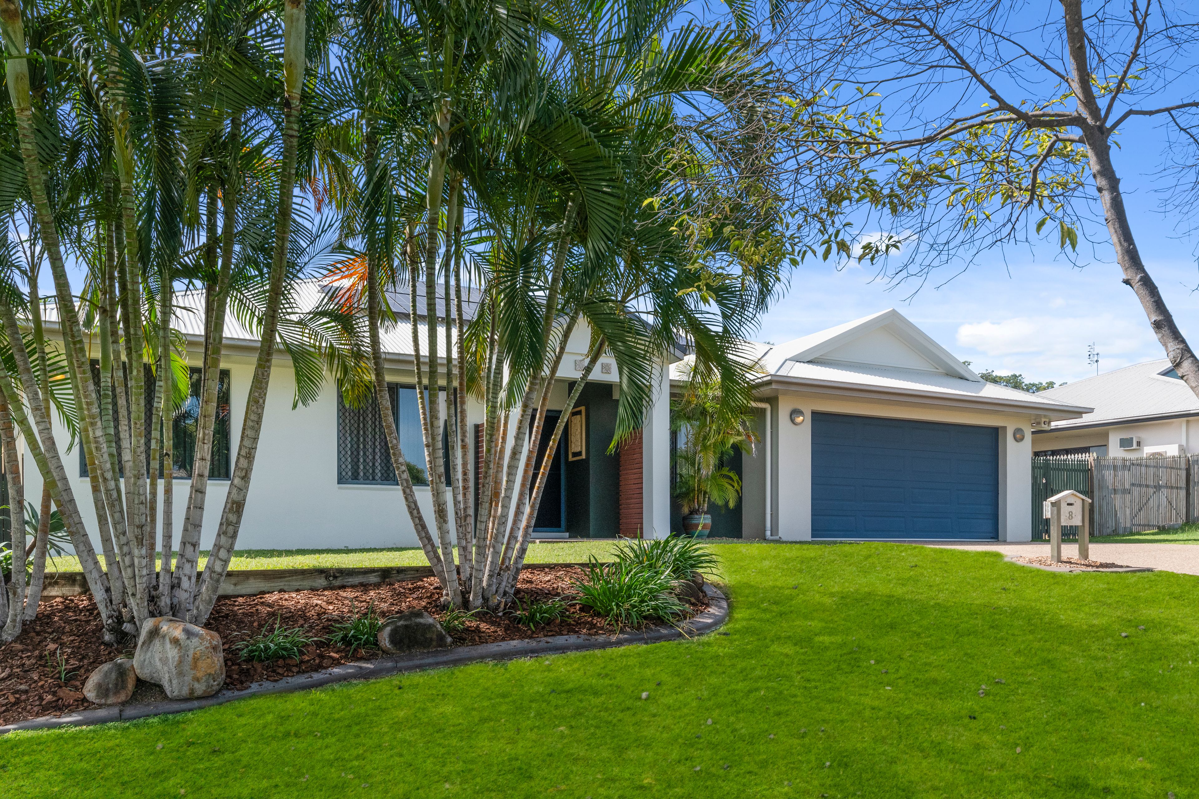 8 Kato Place, Mount Louisa, QLD 4814