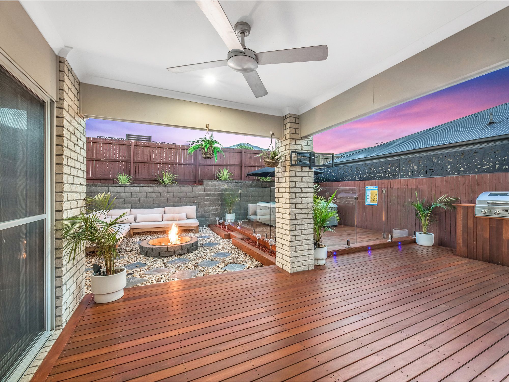 15 Pleasant Street, South Ripley, QLD 4306