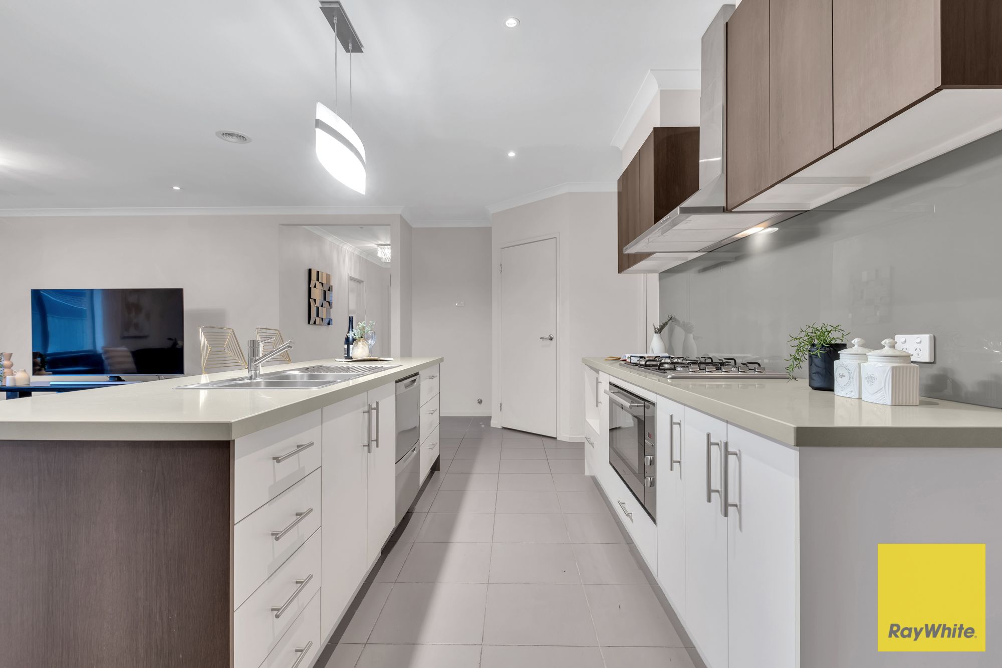 6 Trinity Place — photo 9 of 23