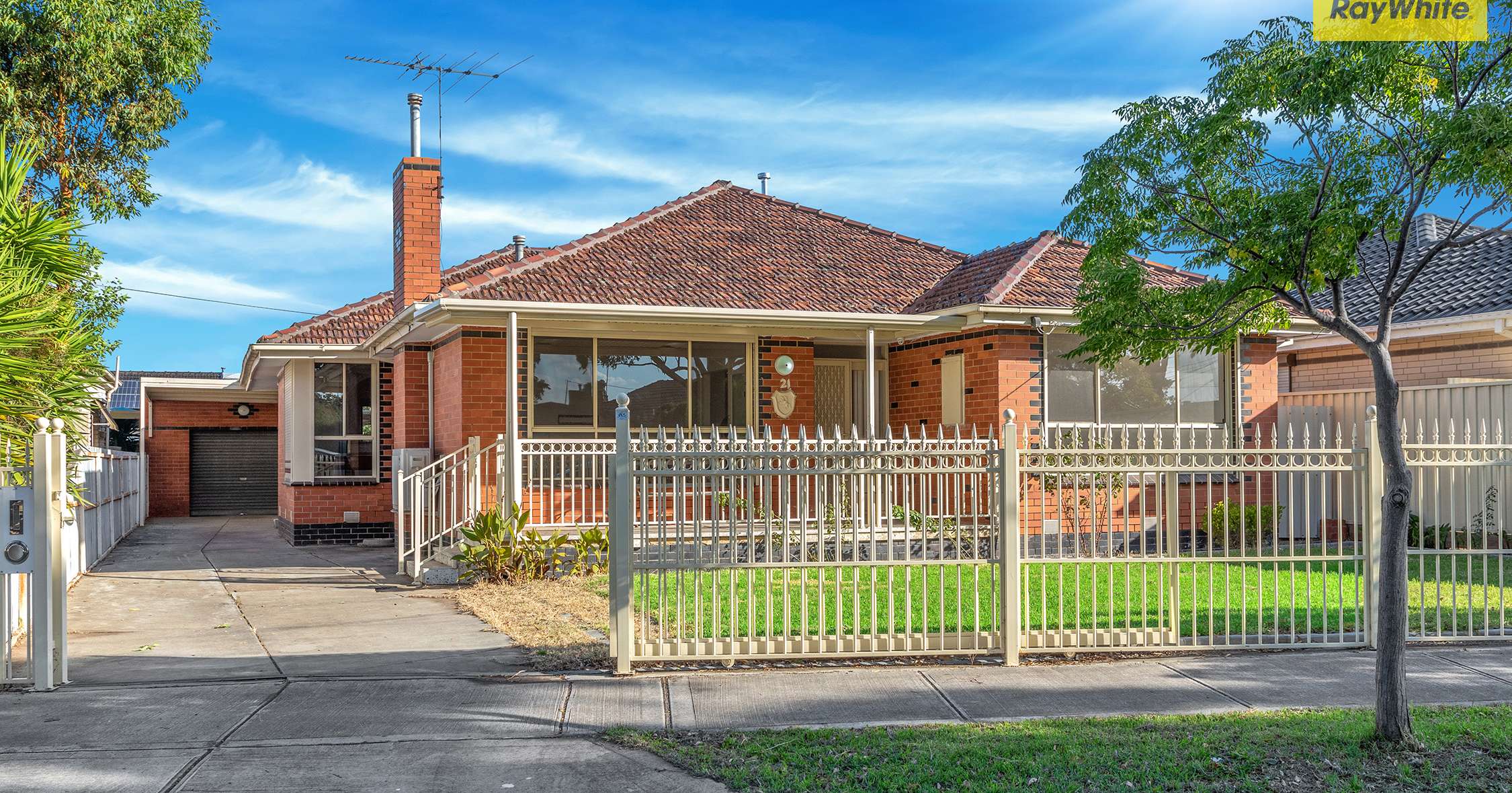 21 Lima Street, St Albans, VIC 3021 Sold House Ray White St Albans Vic 21 Lima Street, St Albans, VIC 3021 Sold House Ray White St Albans Vic