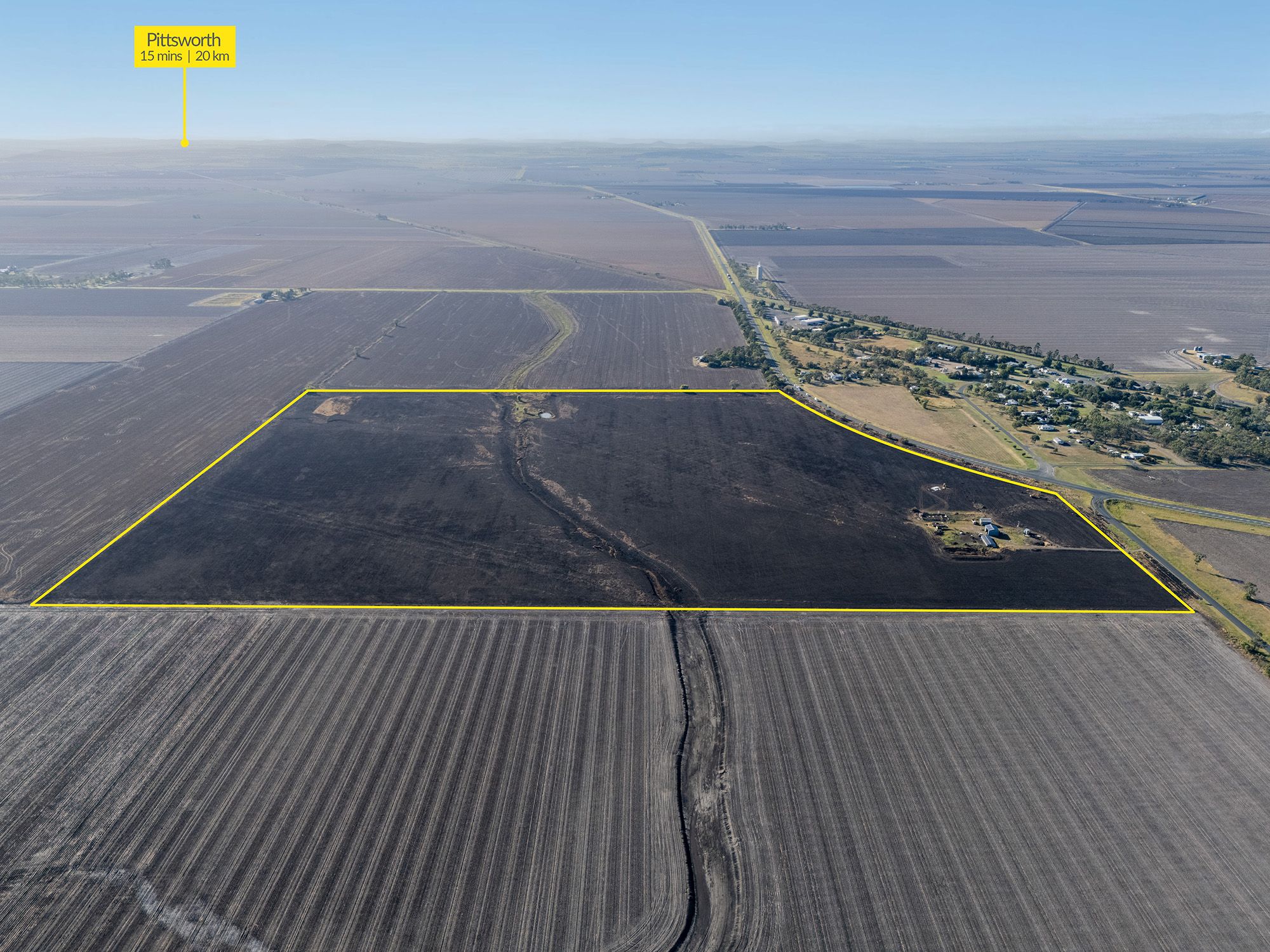 Corner Madelaine St & Gore Highway, BROOKSTEAD, QLD 4364