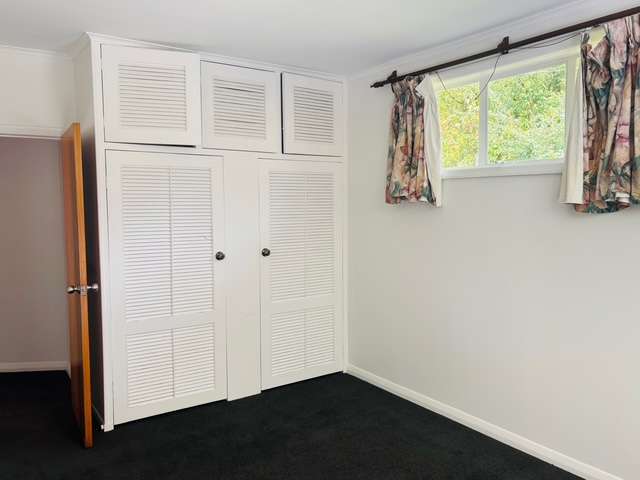 276 Te Atatu Road photo 7