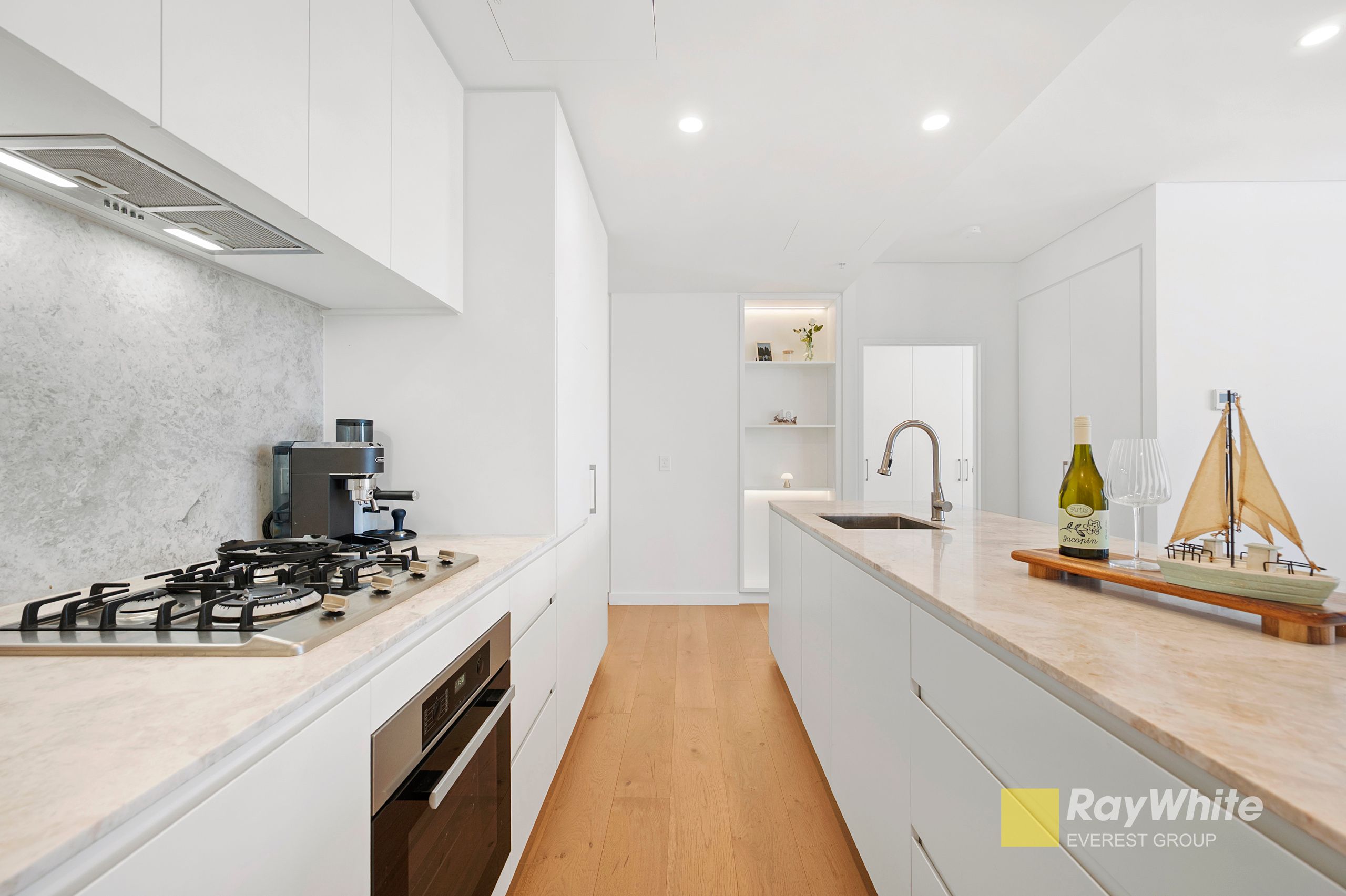 3084/6 Amytis Street — photo 10 of 24