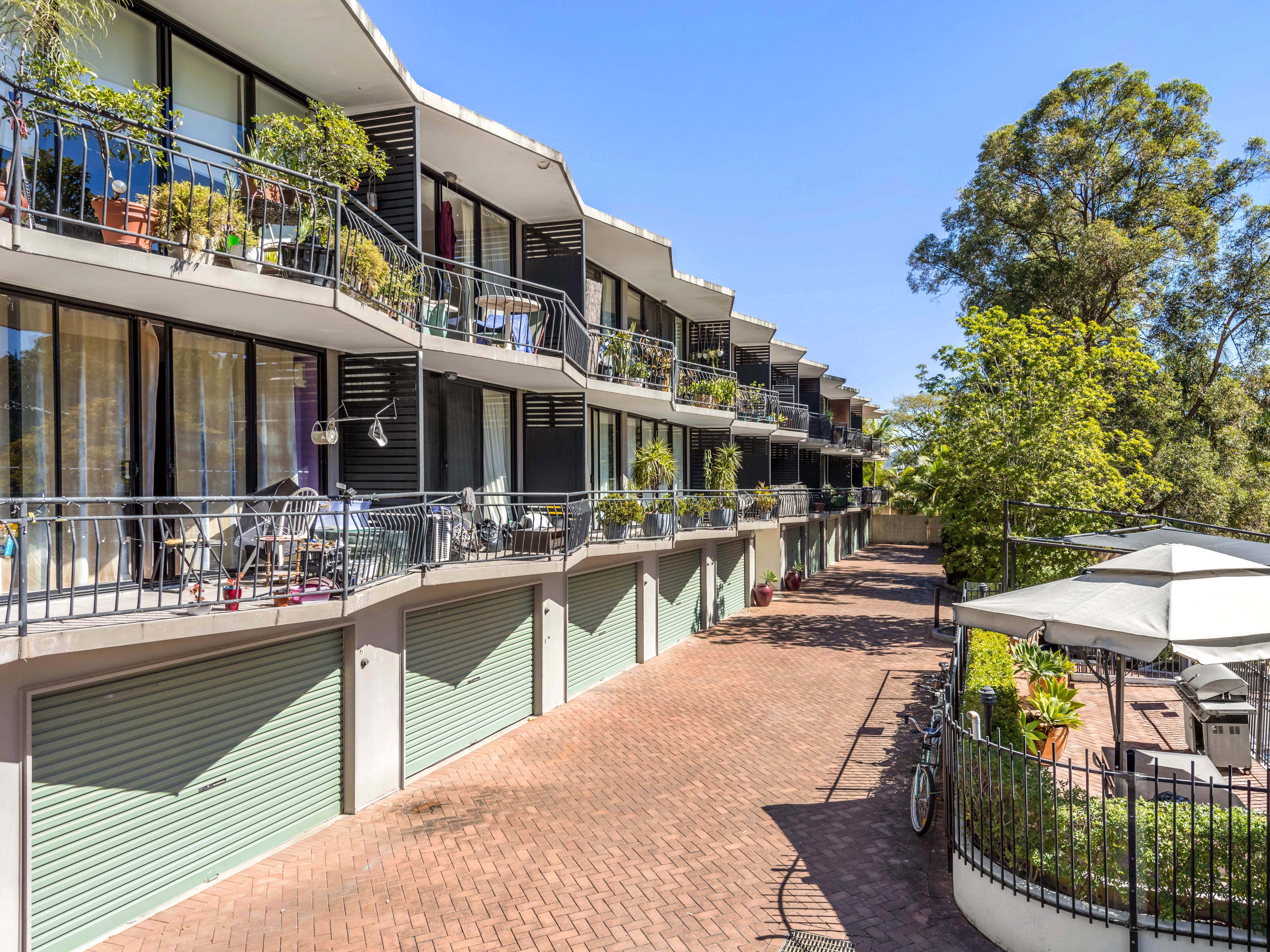 25 Dudley Street, Highgate Hill QLD 4101