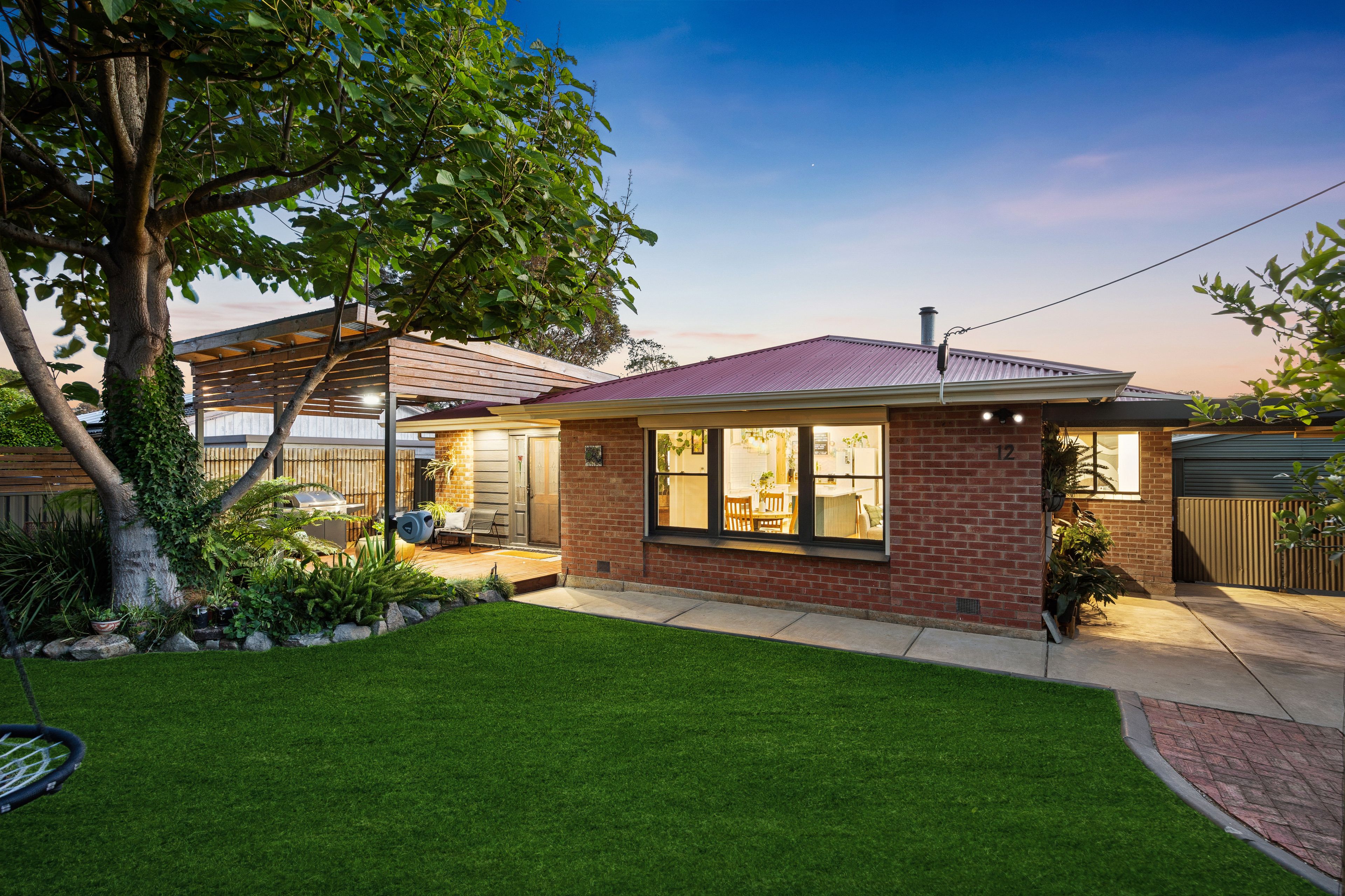 12 Daw Avenue, Mount Barker SA 5251