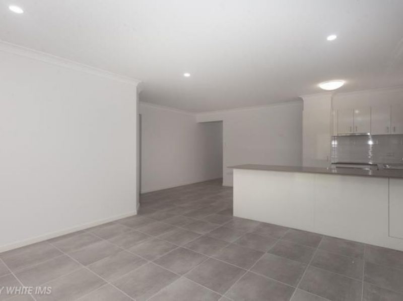 15 Sandalwood Street, Pimpama, QLD 4209