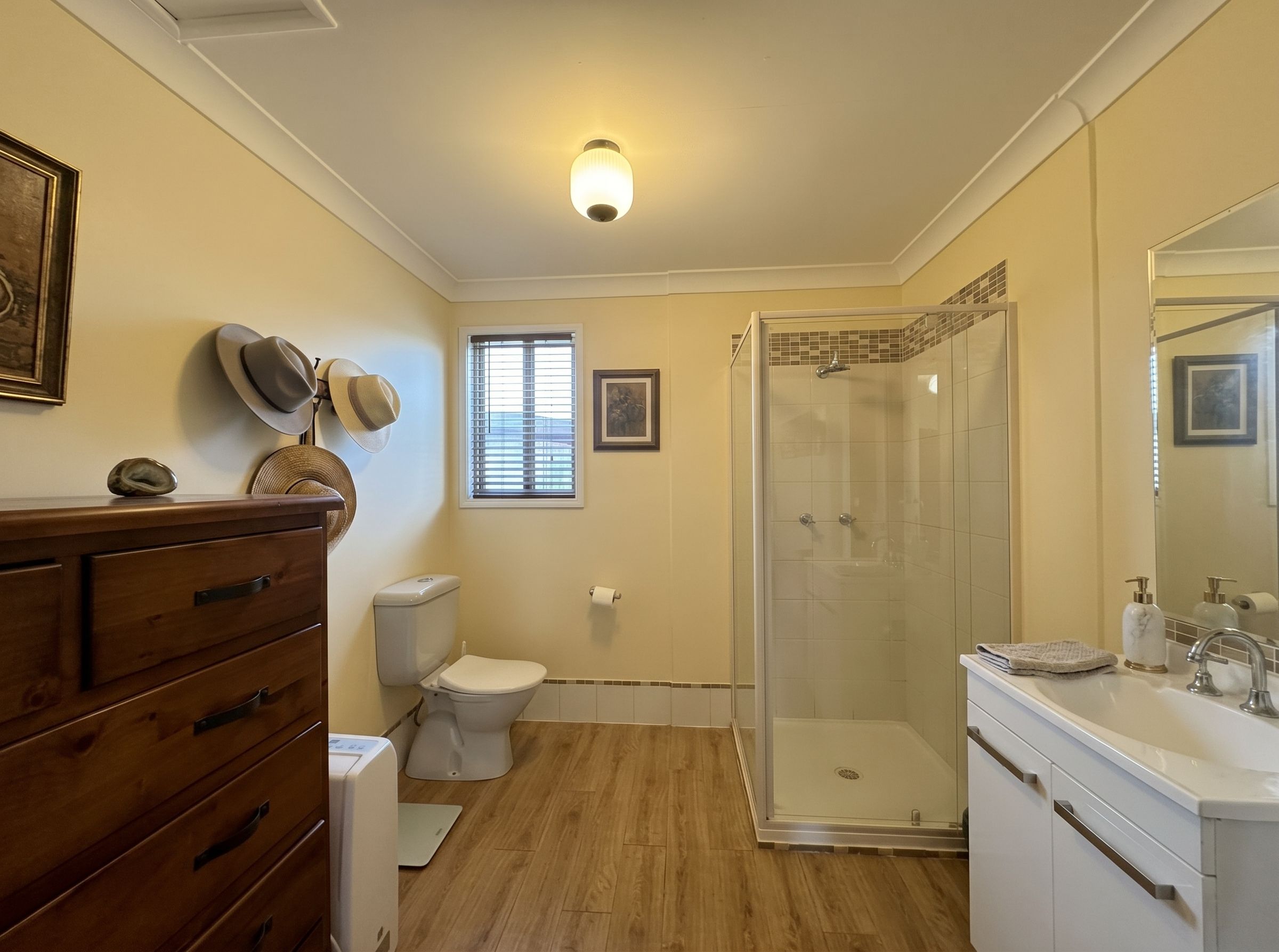7 Allan Street — photo 7 of 17