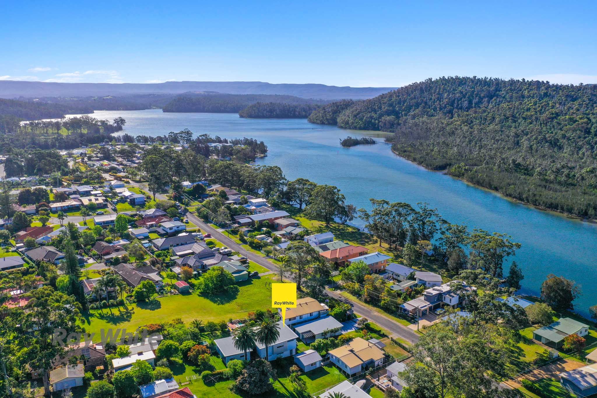 38 Edwin Avenue, Lake Conjola, NSW 2539