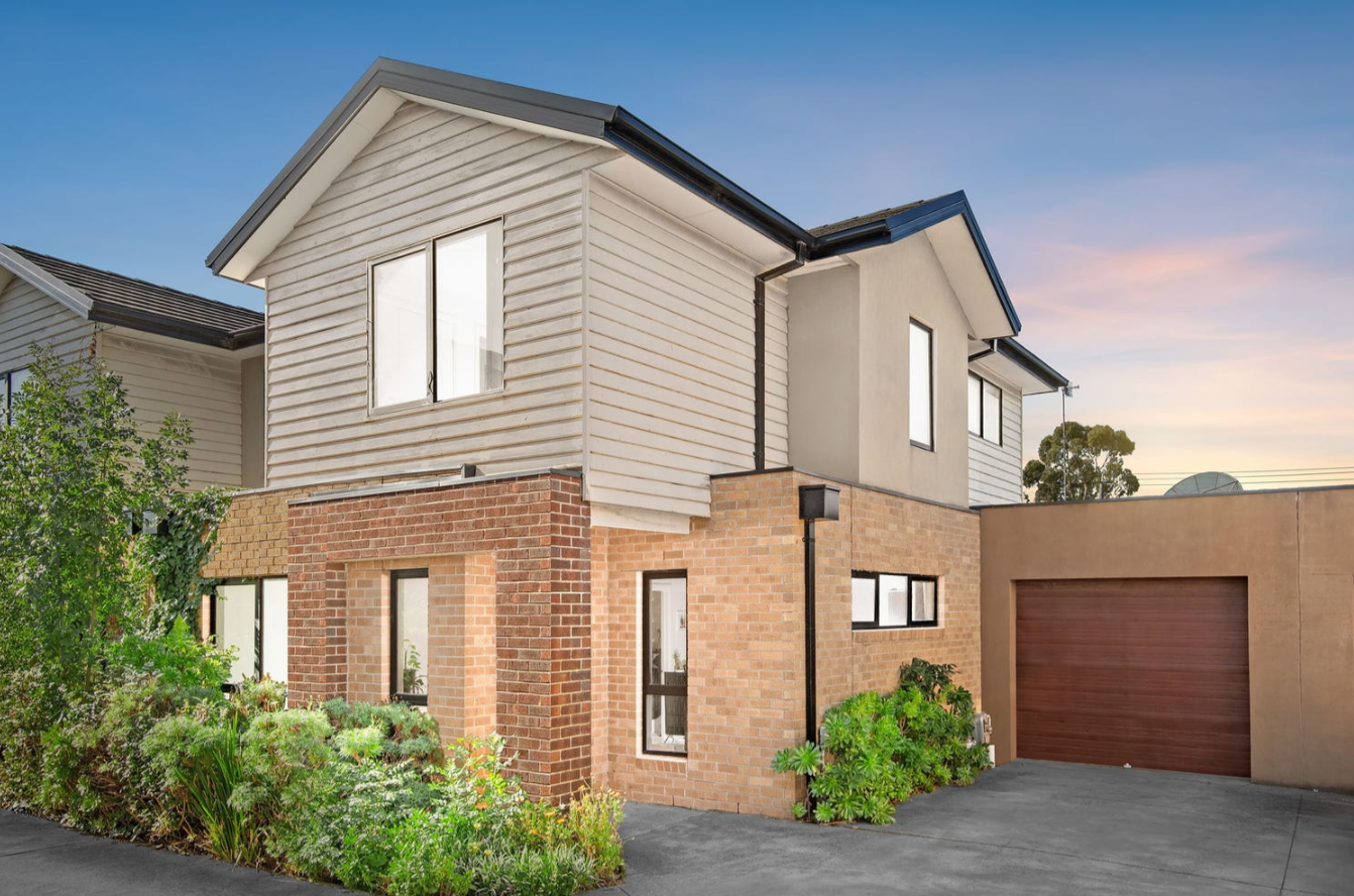 2/38 Coulstock Street — photo from Ray White Mill Park