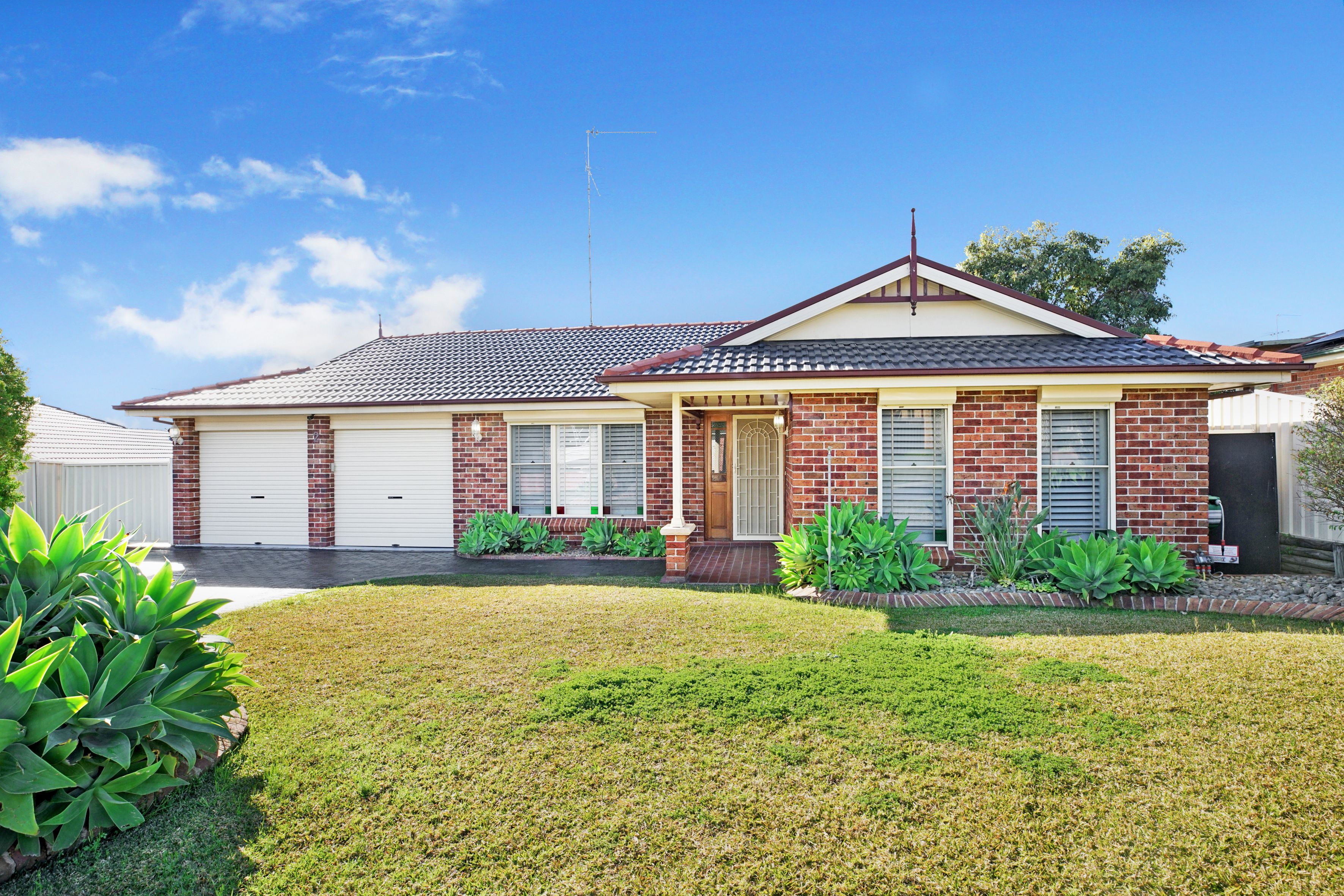 2 Tugra Close, Glenmore Park, NSW 2745