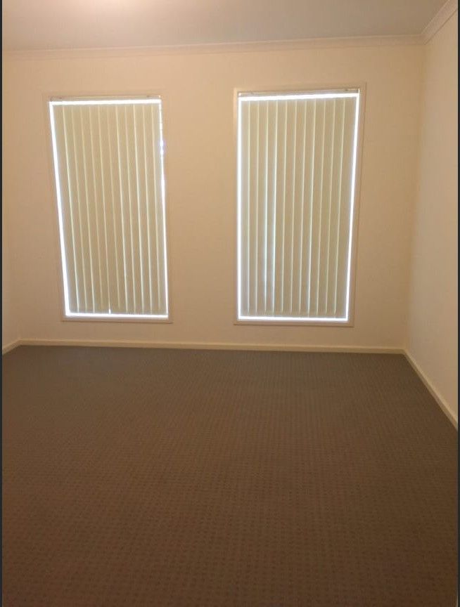 34 Hampton Drive — photo 6 of 8
