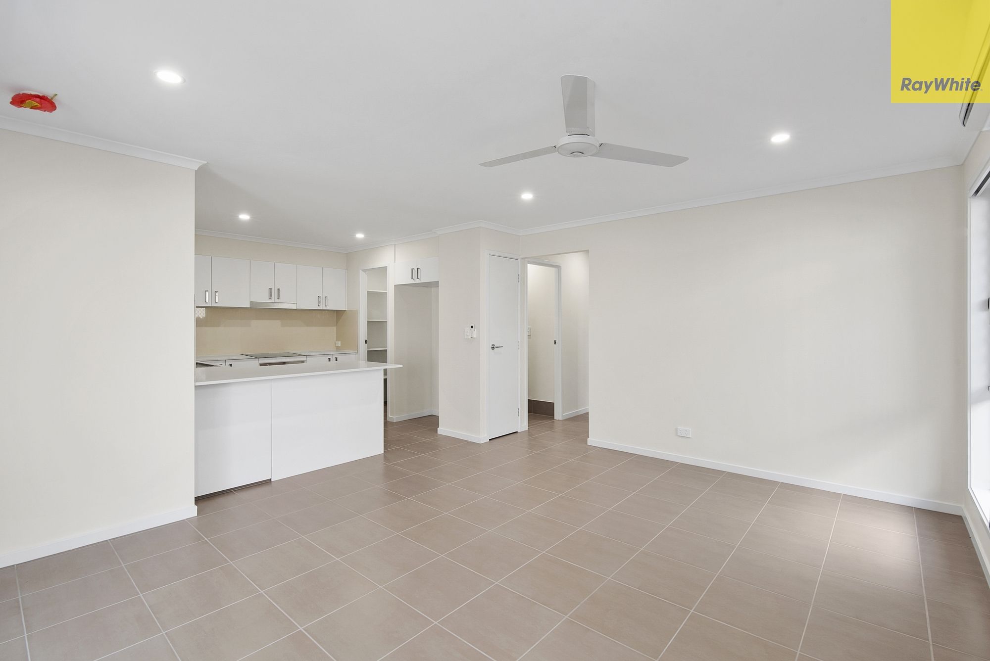 2/10 Weyba Street, Morayfield, QLD 4506