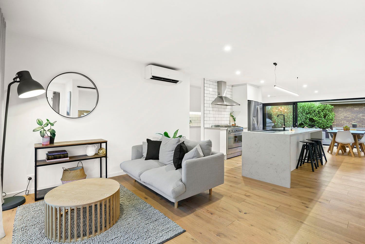 1/6 Johnston Street, Mentone, VIC 3194