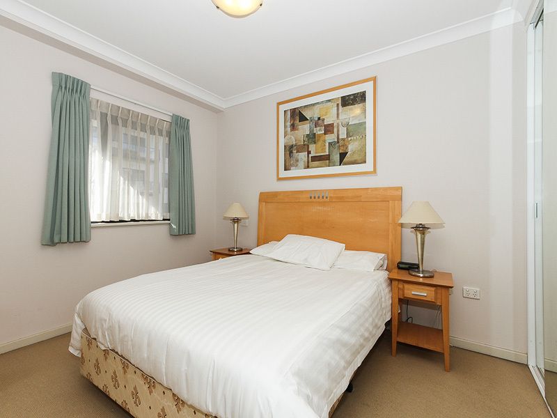 34/126 Mounts Bay Road, Perth, WA 6000