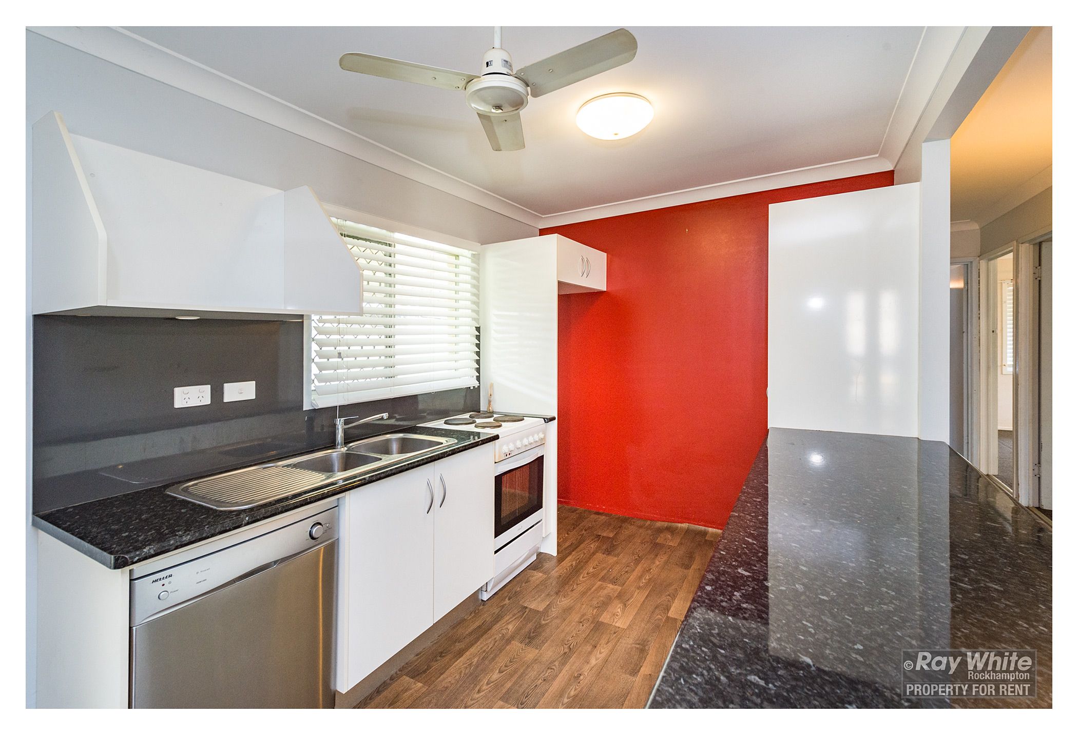 8 Bates Street, Park Avenue, QLD 4701