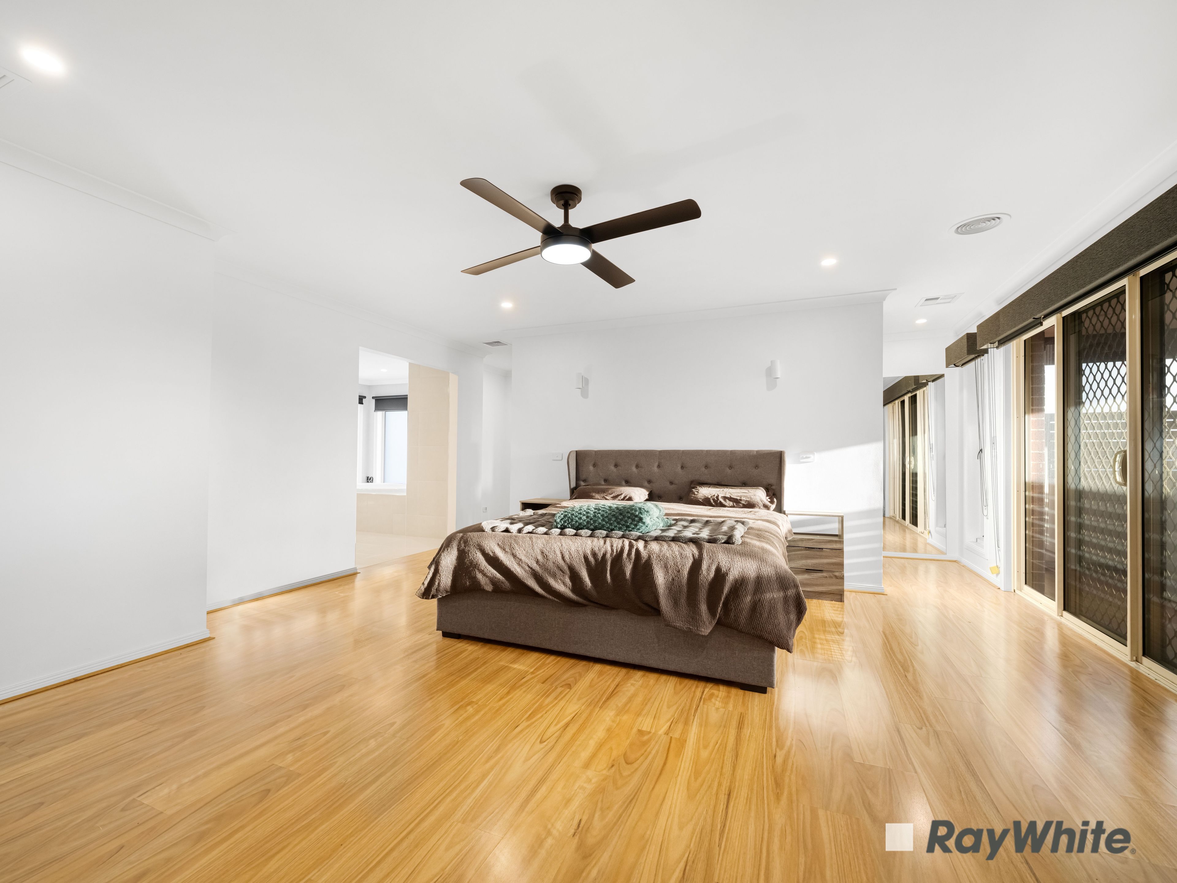18 Ashford Drive — photo 12 of 27