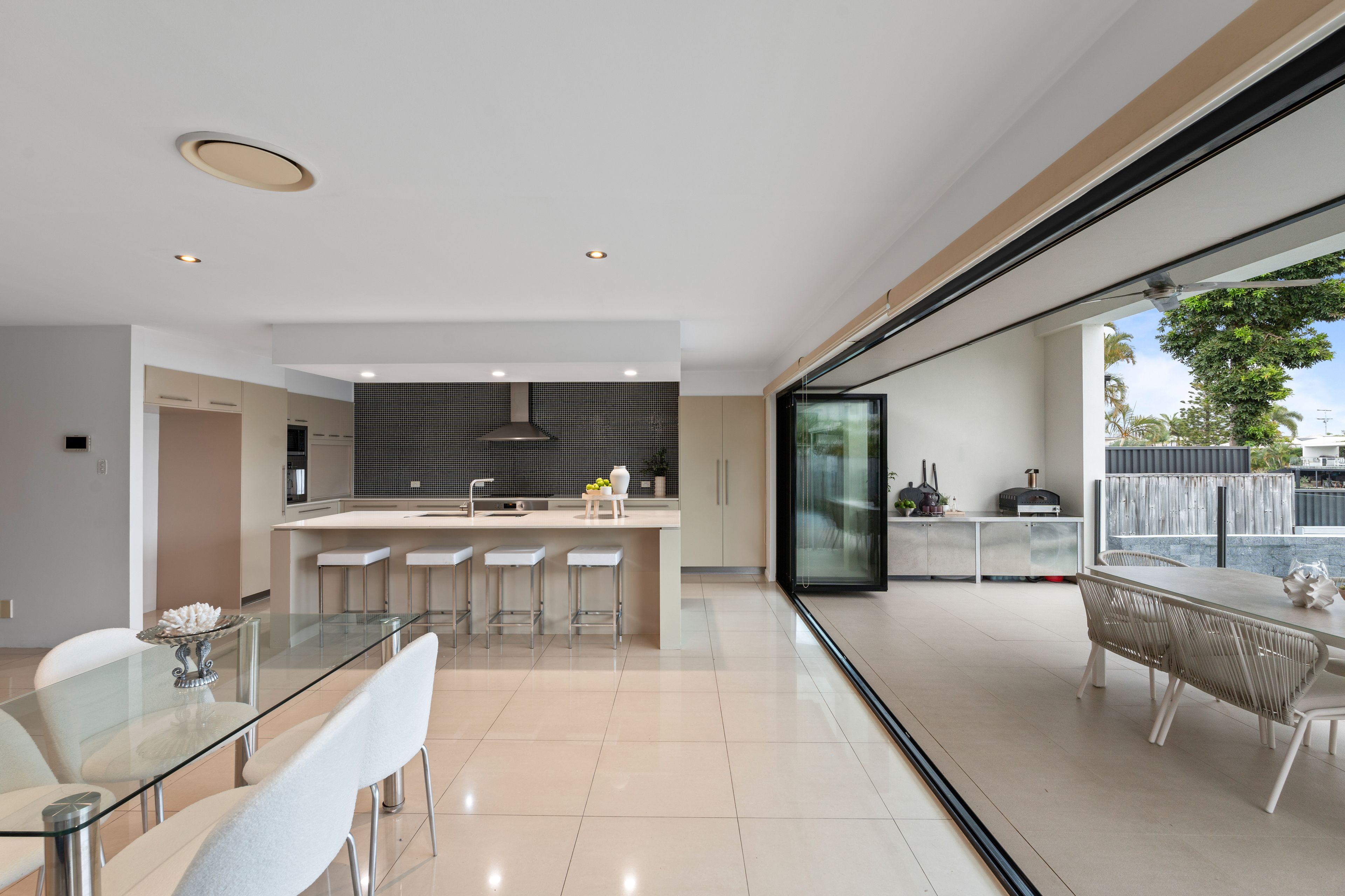 3 Maureen Court — photo 12 of 30
