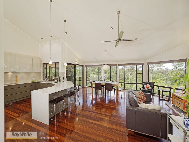 15 Hyde Road, Whiteside QLD 4503
