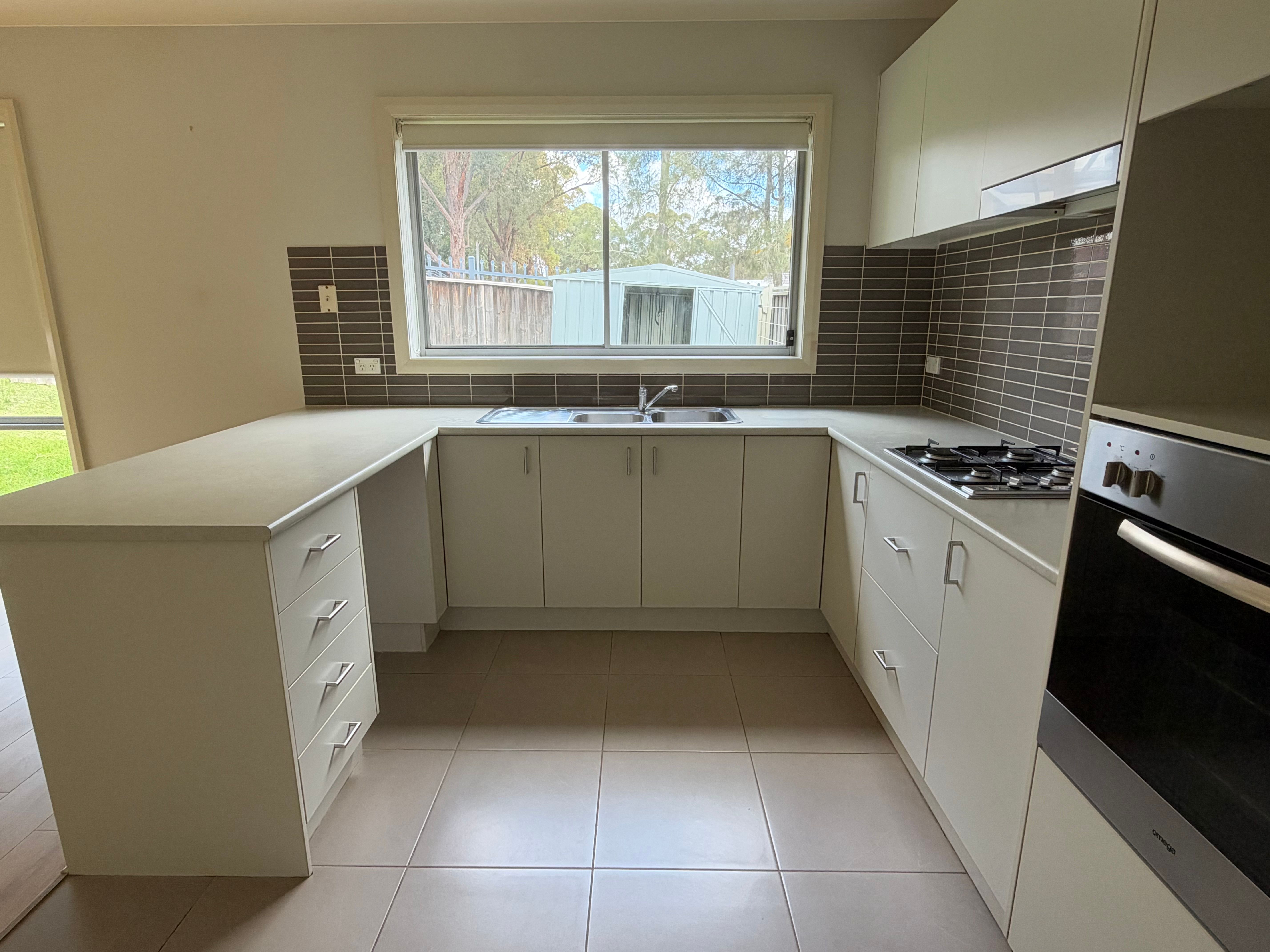 38 Kippax Avenue — photo 8 of 13
