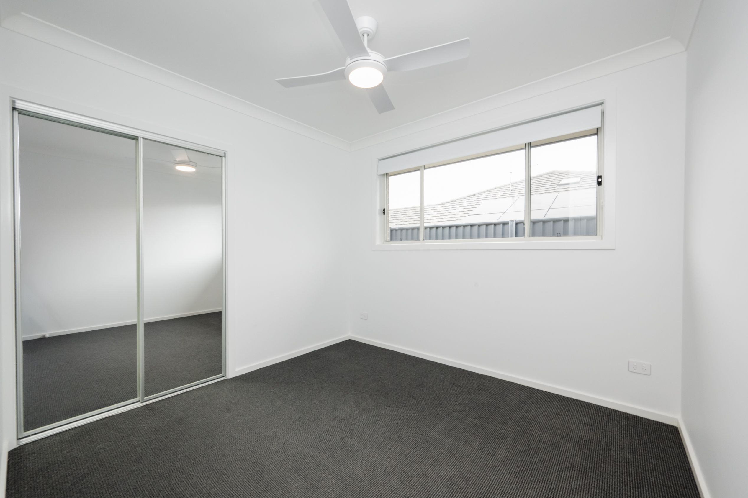 11 Whitehaven Crescent — photo 14 of 20