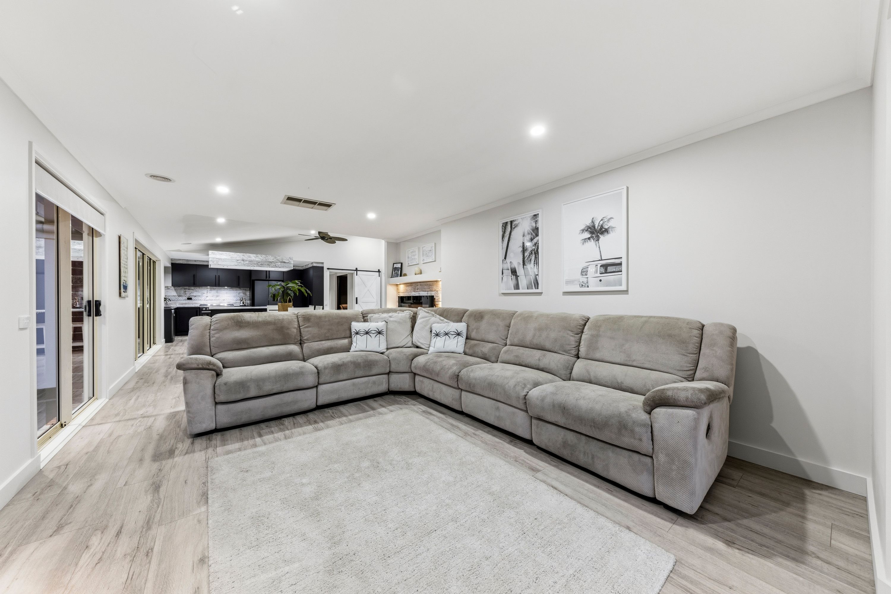146 The Promenade — photo 15 of 30